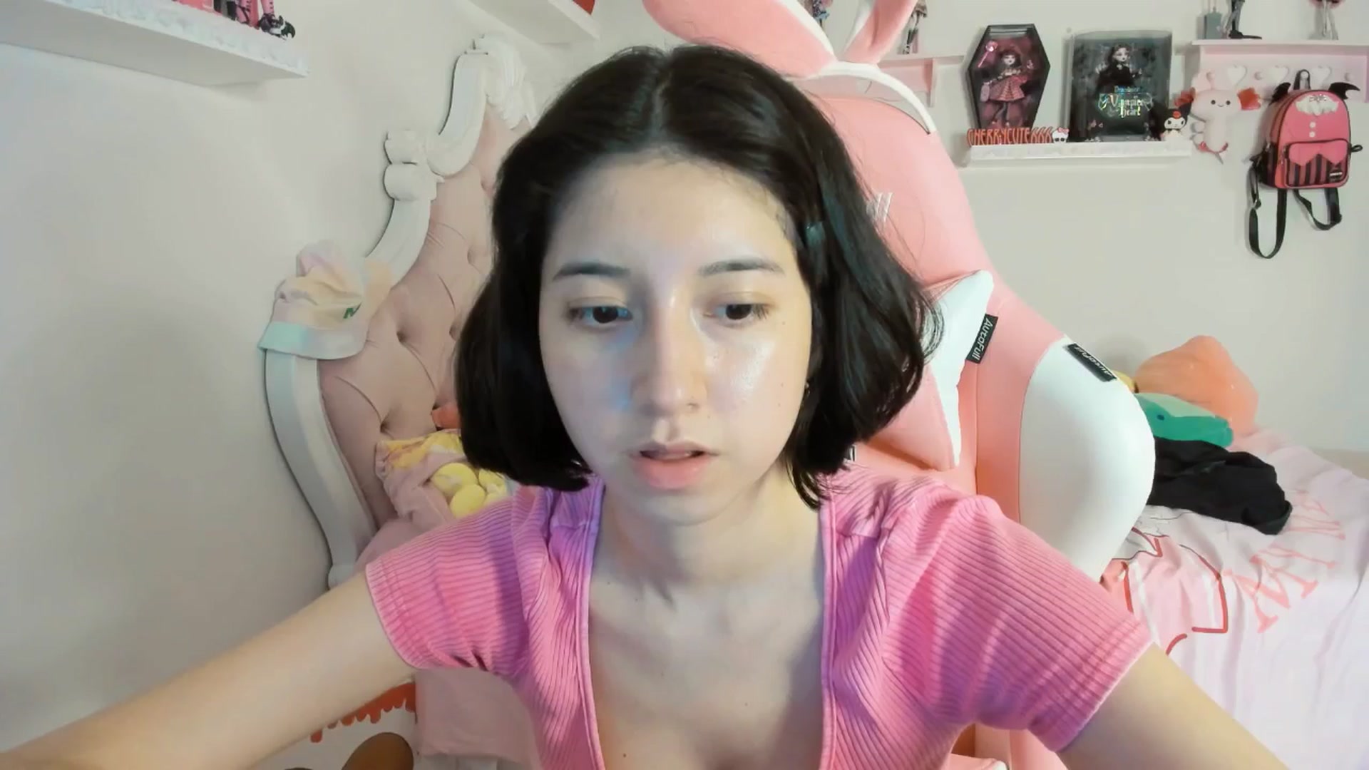 Gallery image thumbnail from Cherrycute666's myfreecams stream on, 08/18/2025, 05:06 image 14 of 20
