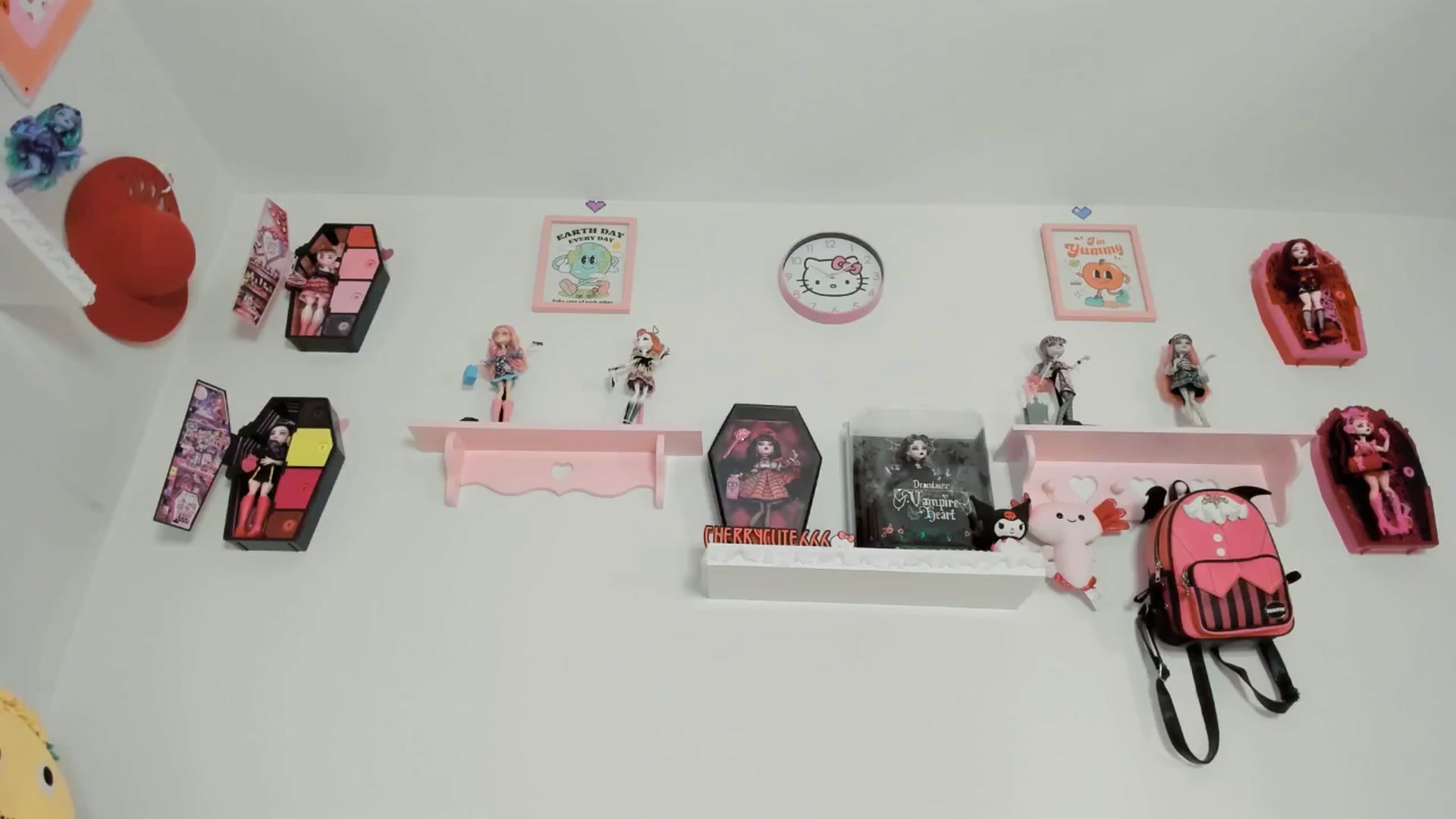 Gallery image thumbnail from Cherrycute666's myfreecams stream on, 08/20/2025, 06:55 image 9 of 20
