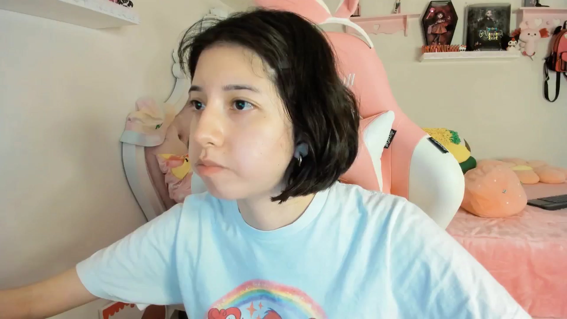 Gallery image thumbnail from Cherrycute666's myfreecams stream on, 08/20/2025, 06:55 image 20 of 20