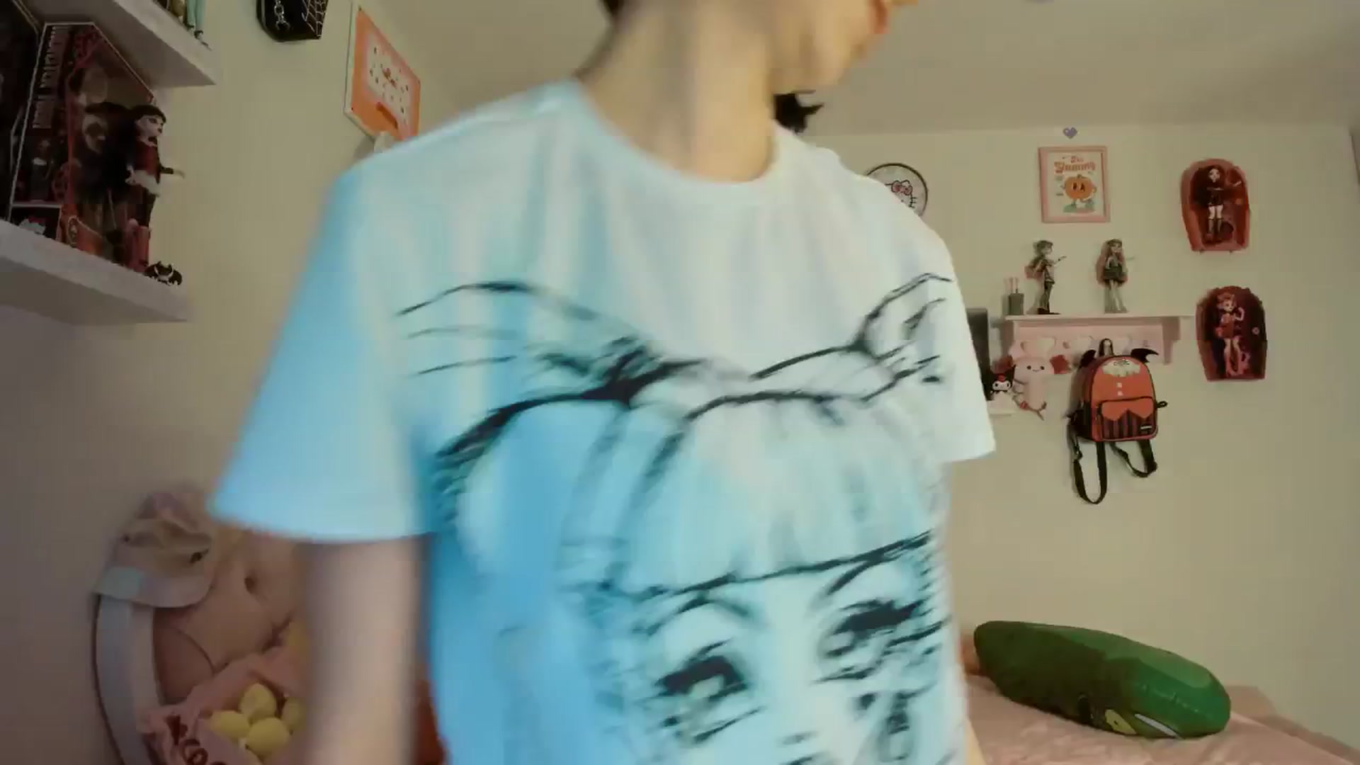 Gallery image thumbnail from Cherrycute666's myfreecams stream on, 08/22/2025, 05:47 image 6 of 20