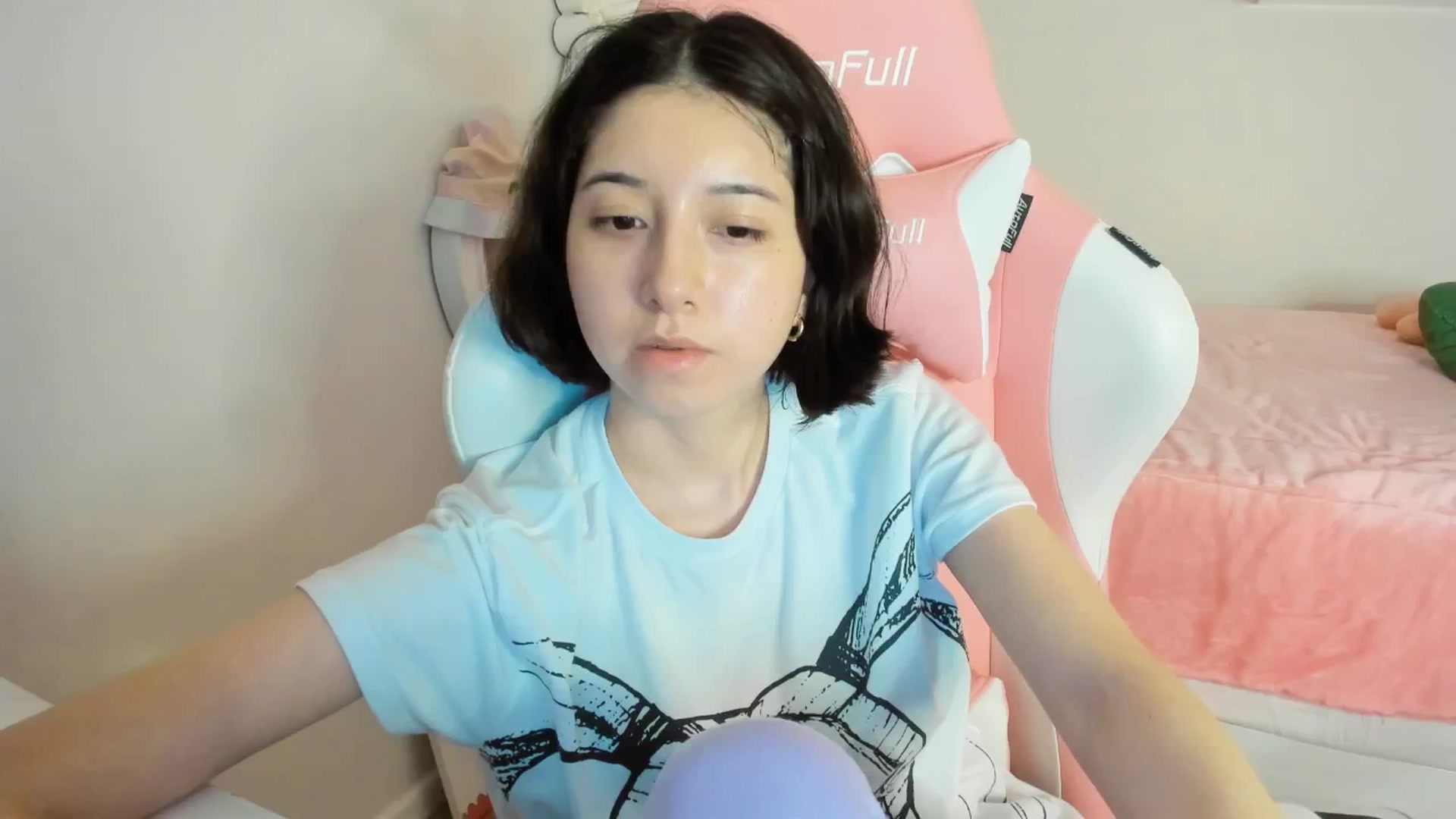 Gallery image thumbnail from Cherrycute666's myfreecams stream on, 08/22/2025, 06:09 image 17 of 20