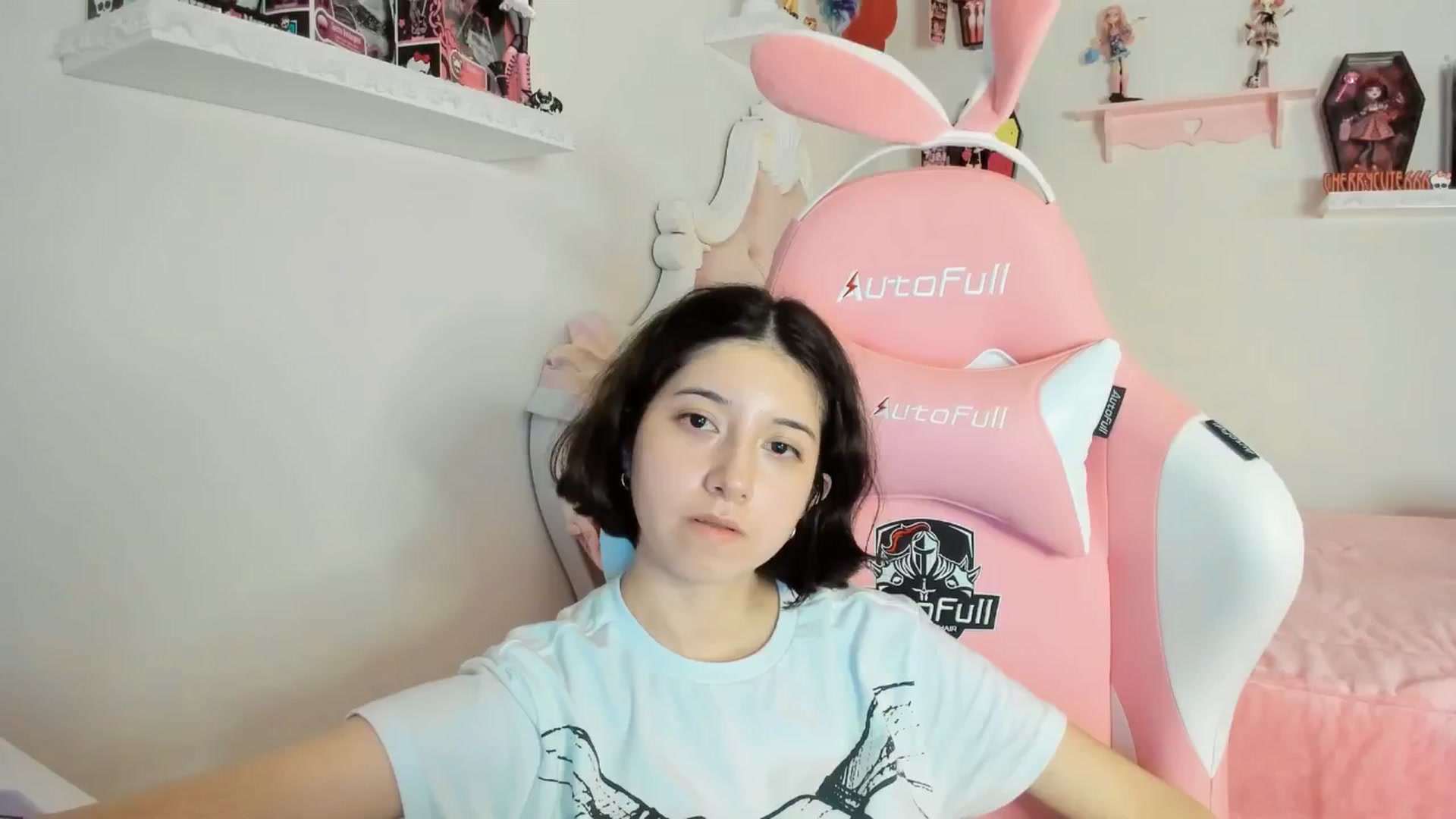 Gallery image thumbnail from Cherrycute666's myfreecams stream on, 08/22/2025, 06:09 image 2 of 20
