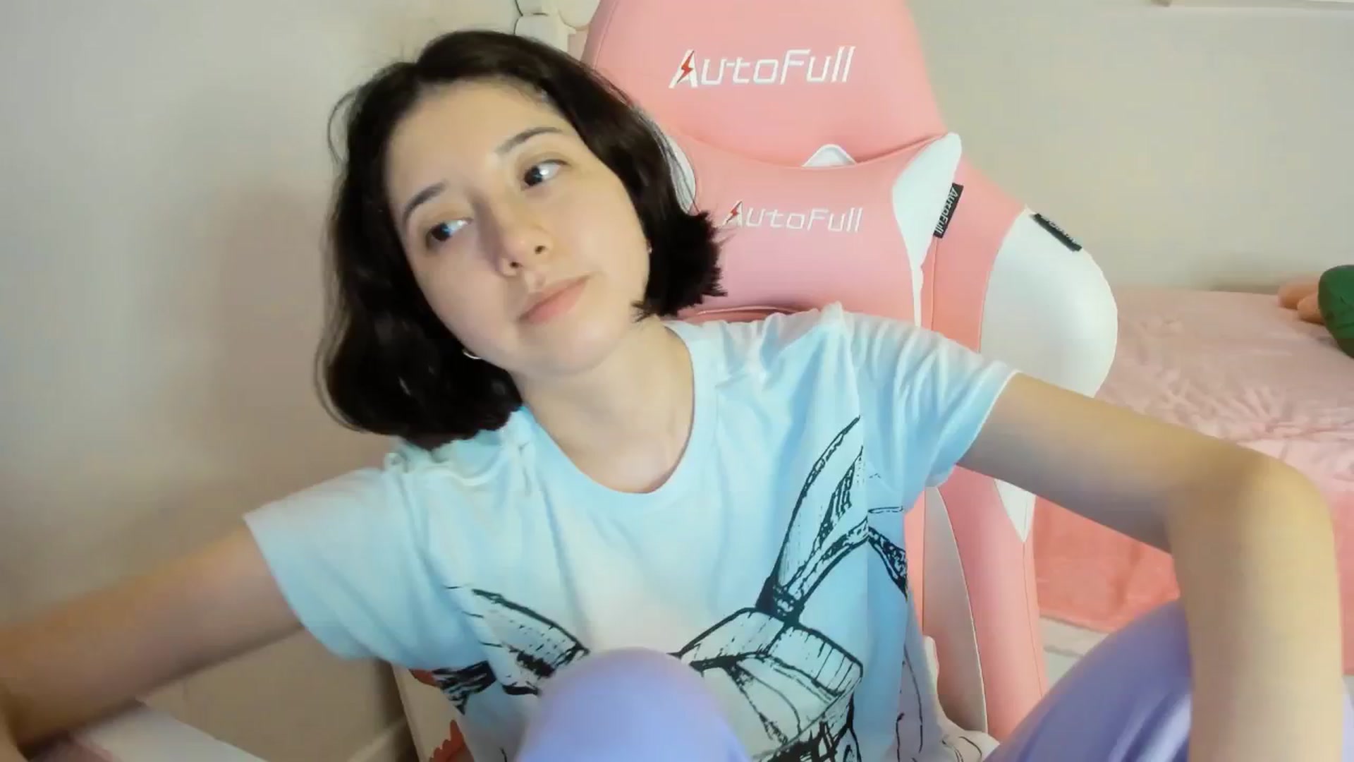 Gallery image thumbnail from Cherrycute666's myfreecams stream on, 08/22/2025, 06:09 image 14 of 20