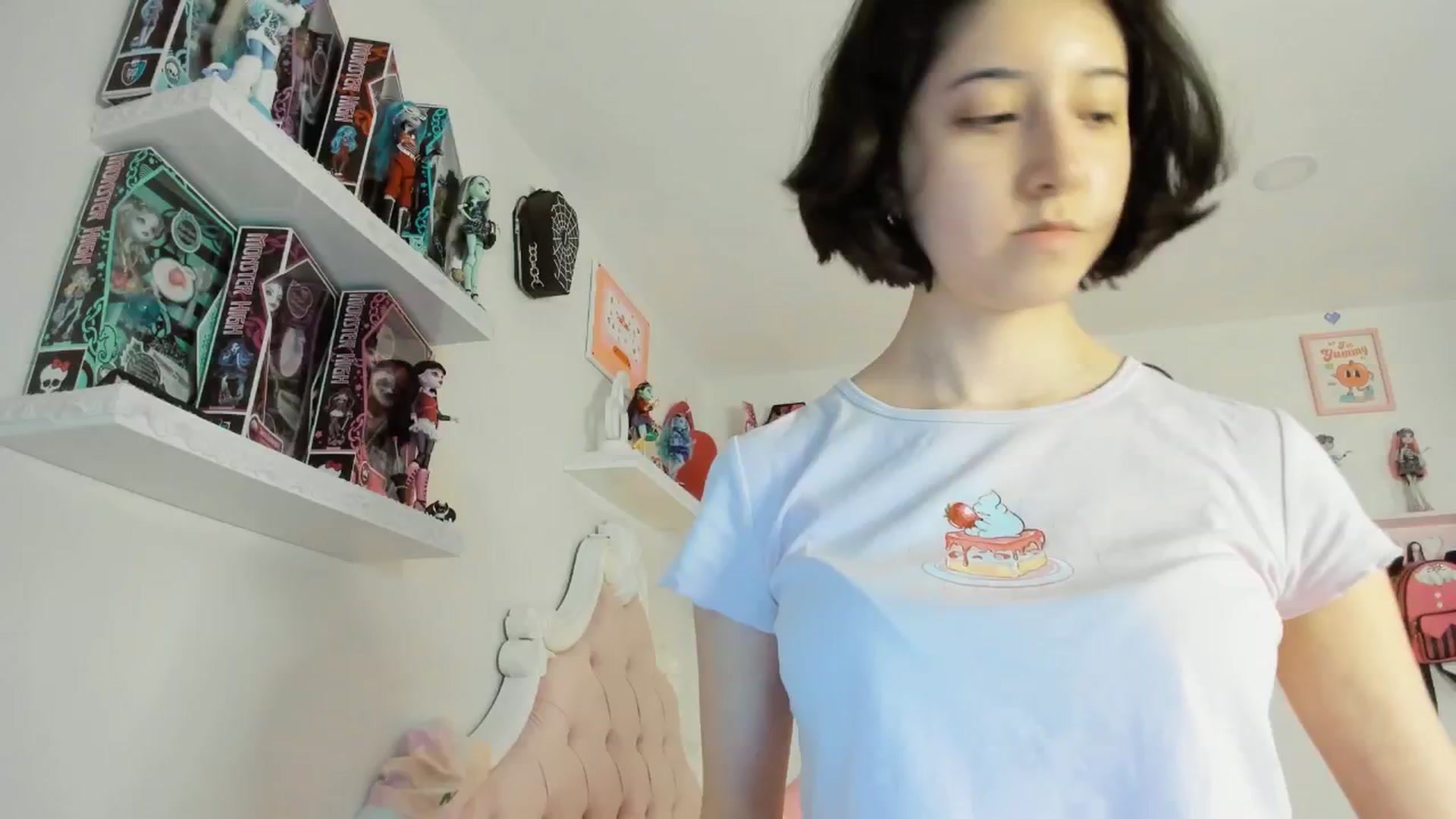 Gallery image thumbnail from Cherrycute666's myfreecams stream on, 08/23/2025, 04:45 image 1 of 20