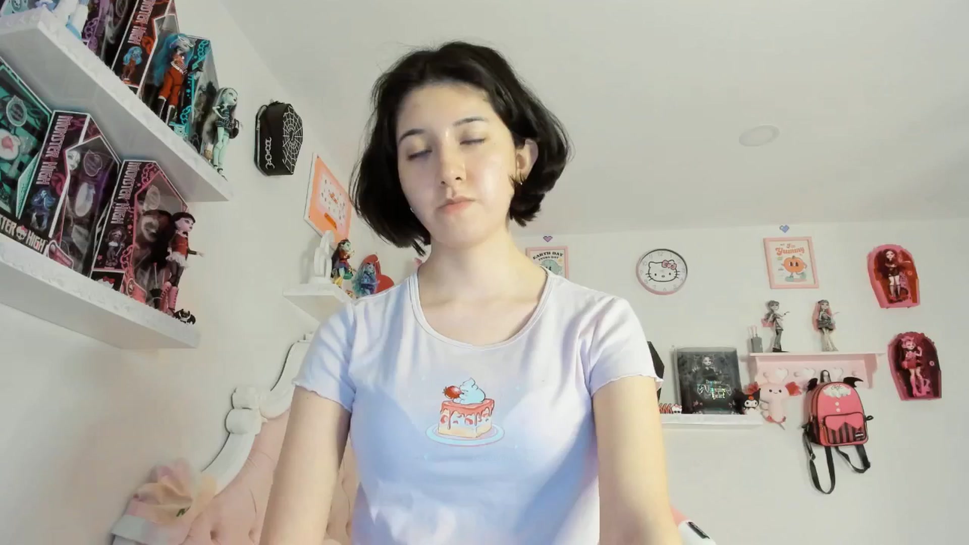 Gallery image thumbnail from Cherrycute666's myfreecams stream on, 08/23/2025, 07:16 image 11 of 20