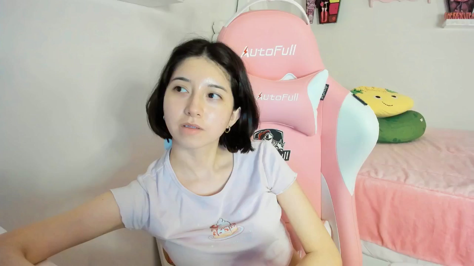 Gallery image thumbnail from Cherrycute666's myfreecams stream on, 08/23/2025, 07:16 image 5 of 20