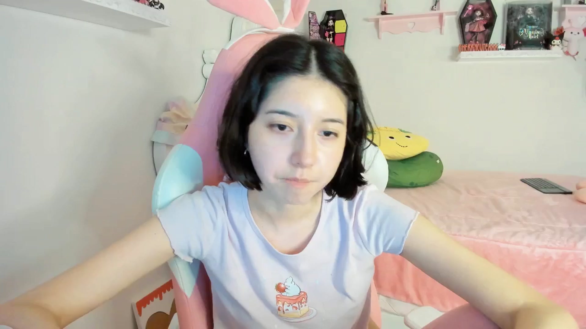 Gallery image thumbnail from Cherrycute666's myfreecams stream on, 08/23/2025, 07:16 image 20 of 20