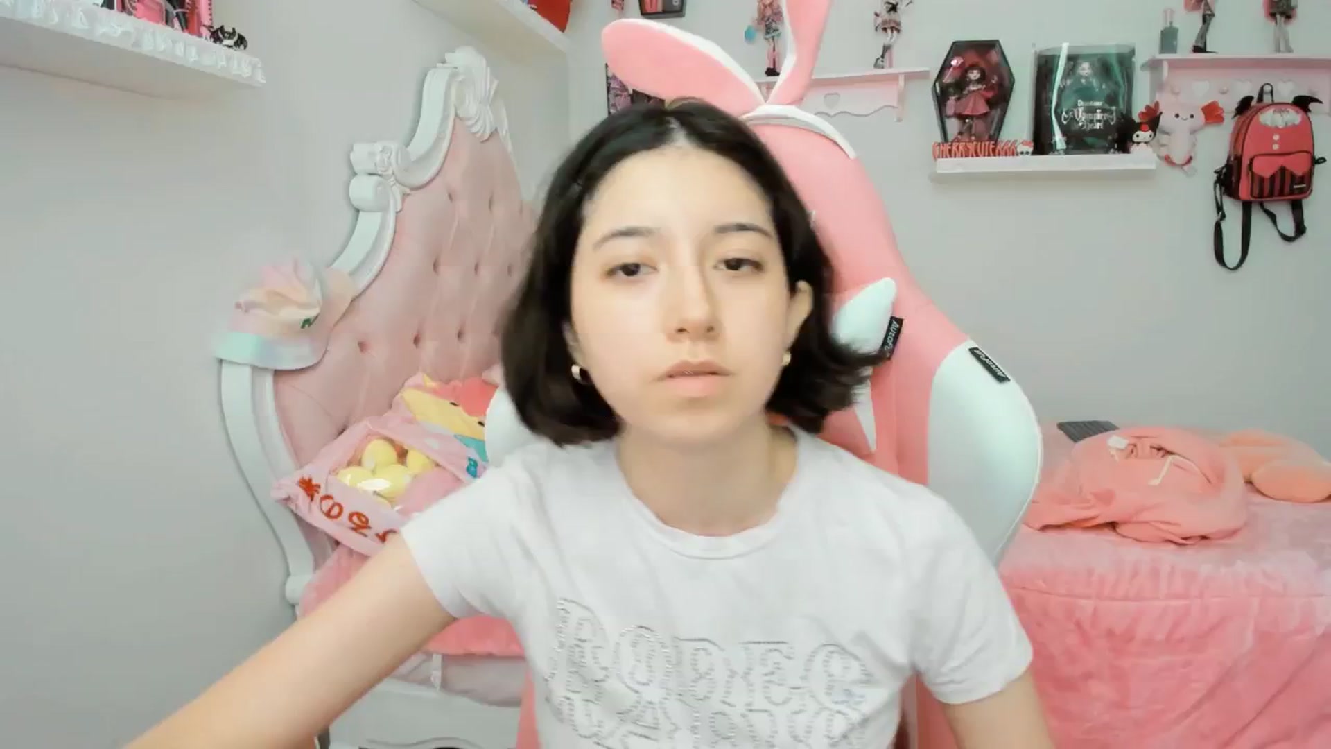 Gallery image thumbnail from Cherrycute666's myfreecams stream on, 08/23/2025, 23:26 image 20 of 20