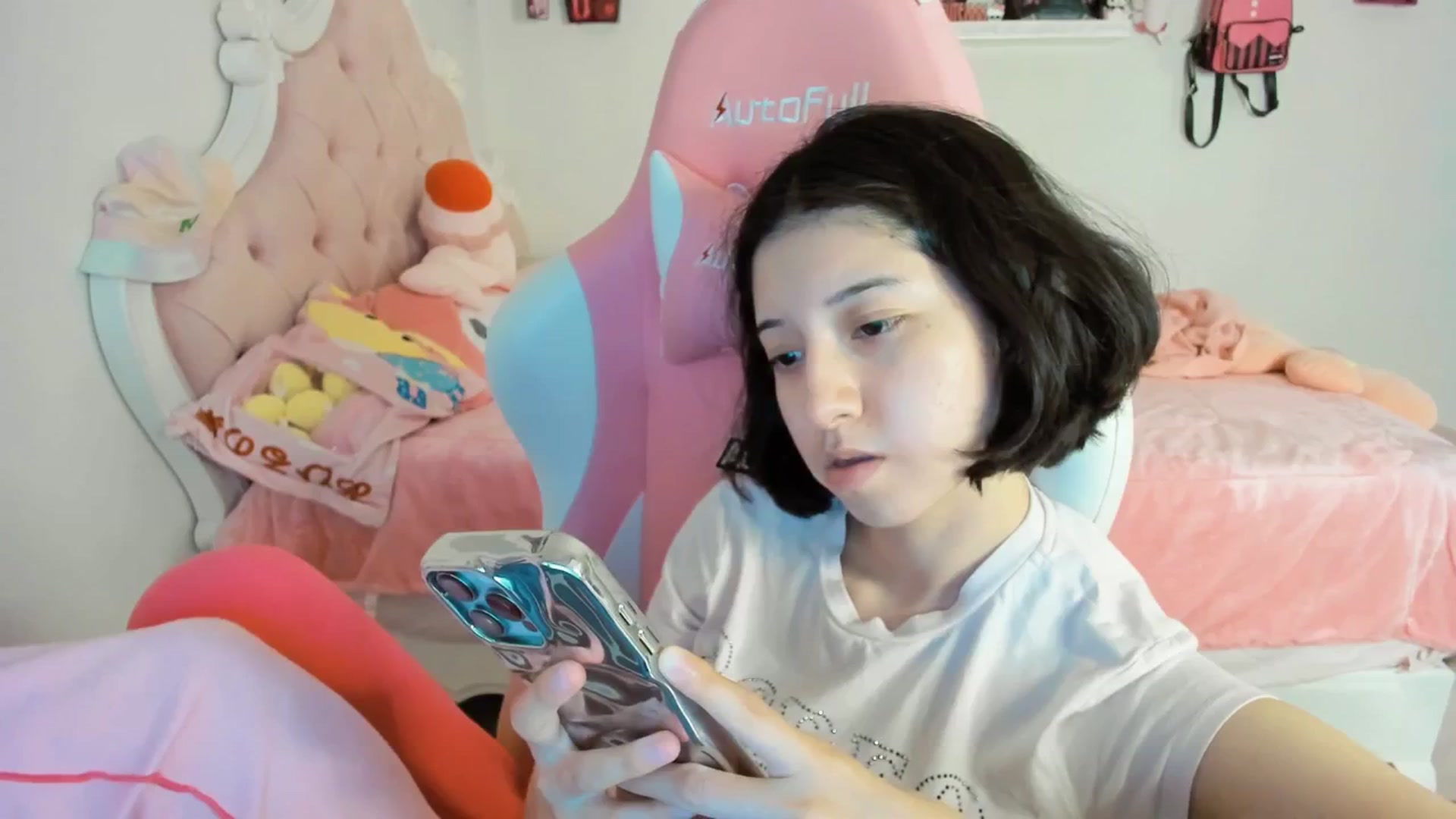 Gallery image thumbnail from Cherrycute666's myfreecams stream on, 08/24/2025, 07:33 image 7 of 20