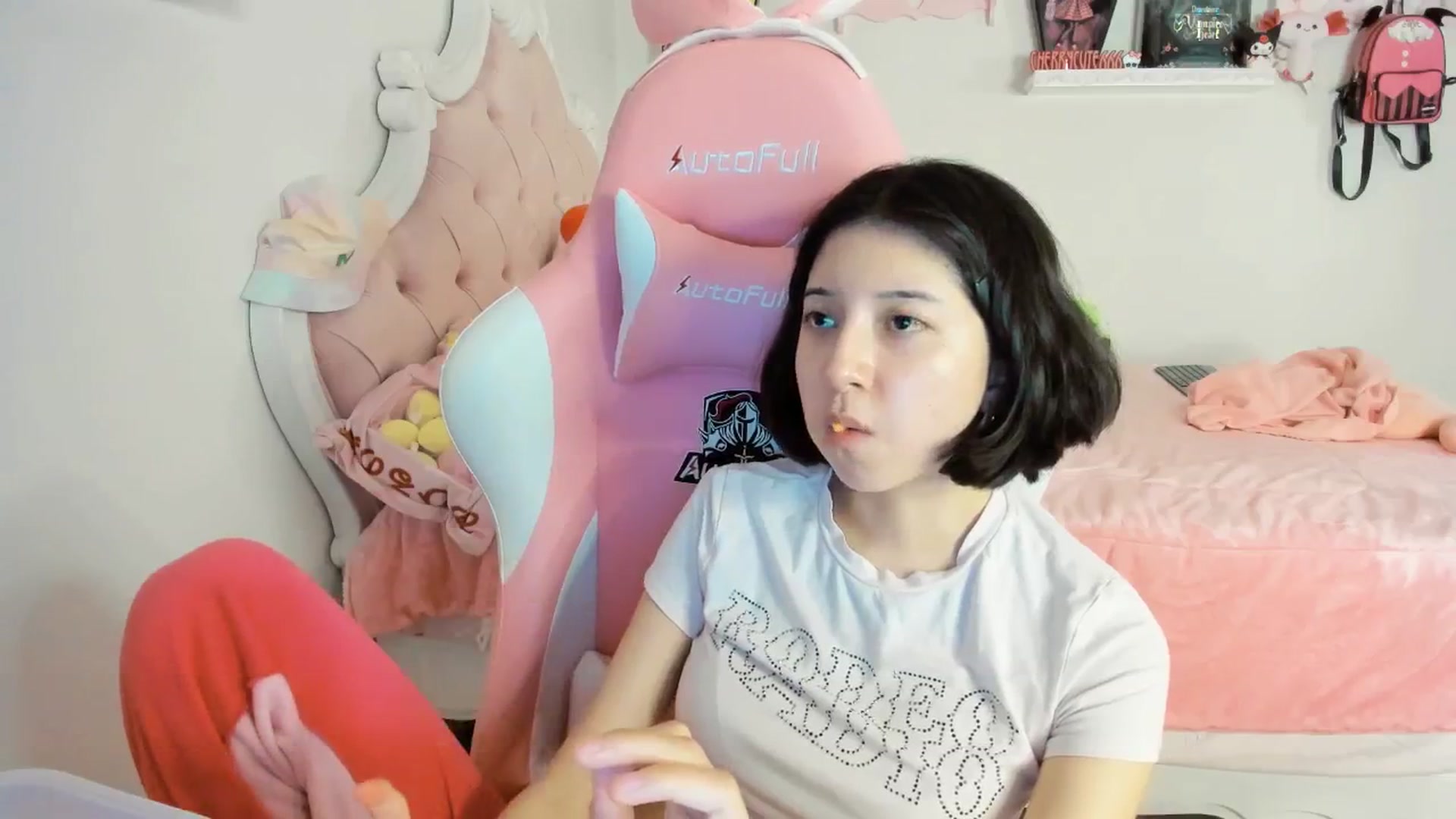 Gallery image thumbnail from Cherrycute666's myfreecams stream on, 08/24/2025, 07:33 image 20 of 20