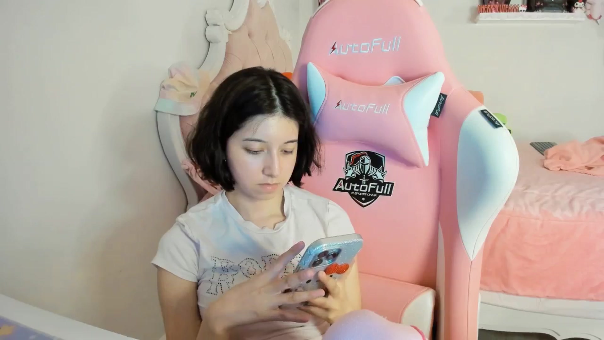 Gallery image thumbnail from Cherrycute666's myfreecams stream on, 08/24/2025, 08:32 image 19 of 20