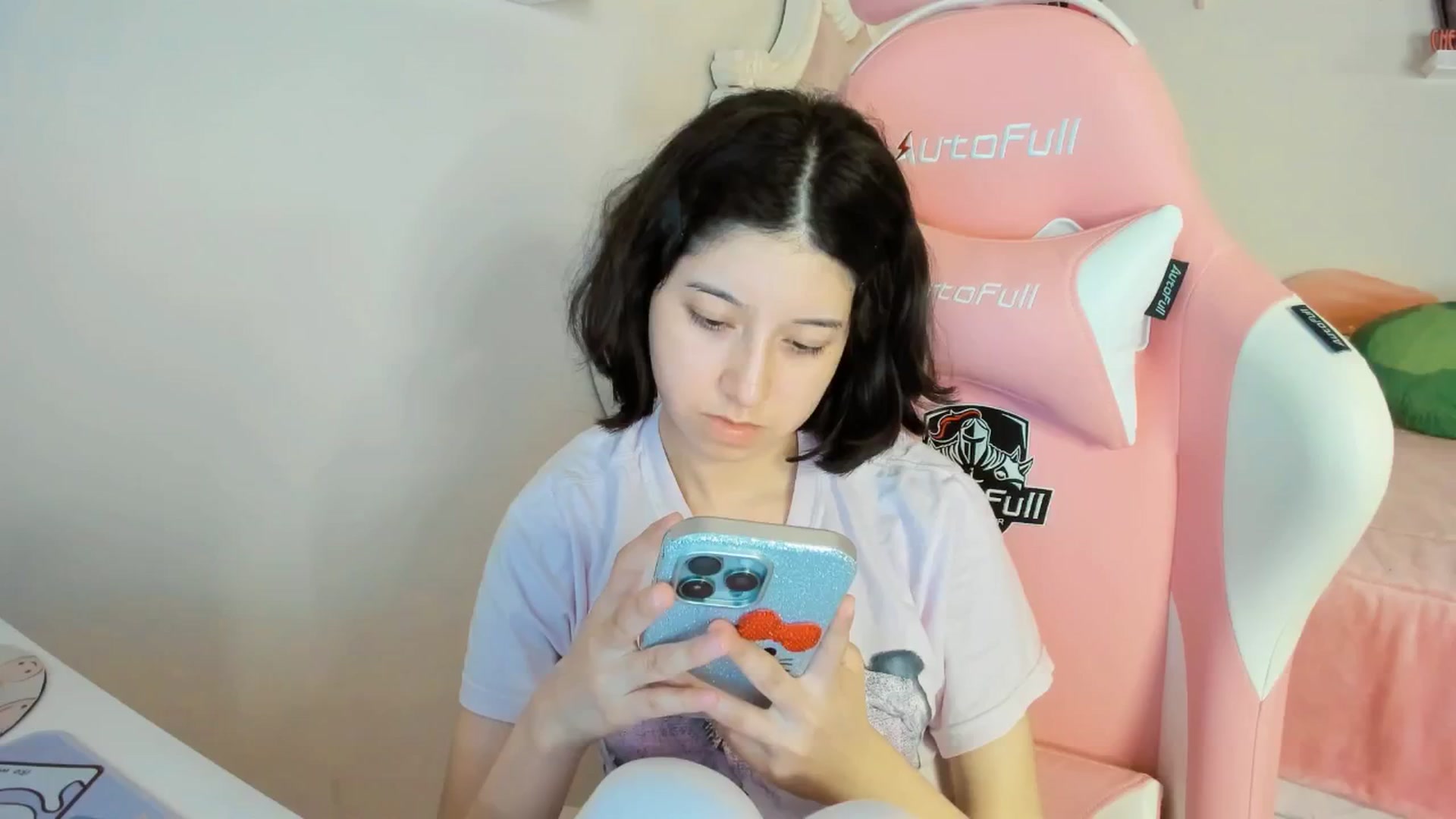 Gallery image thumbnail from Cherrycute666's myfreecams stream on, 08/25/2025, 04:13 image 5 of 20