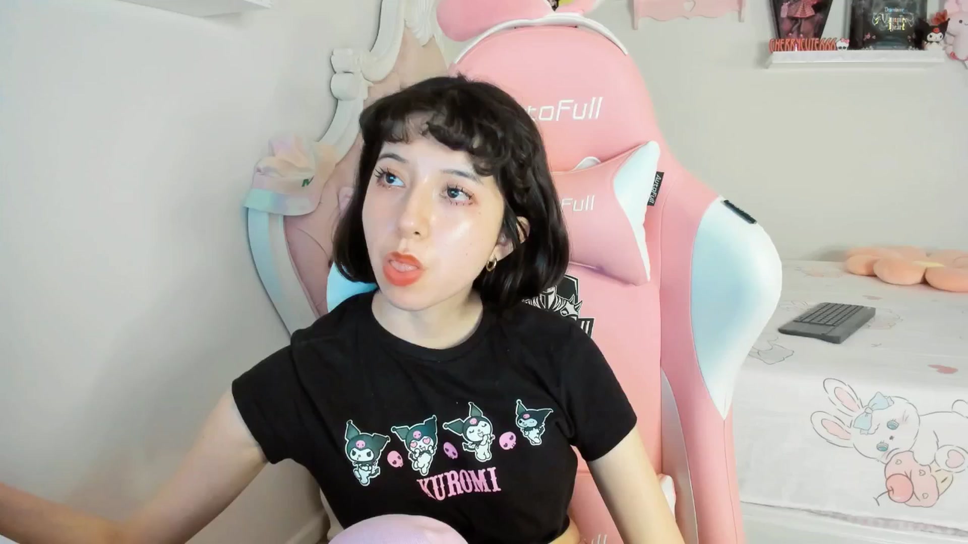Gallery image thumbnail from Cherrycute666's myfreecams stream on, 08/28/2025, 05:09 image 6 of 20