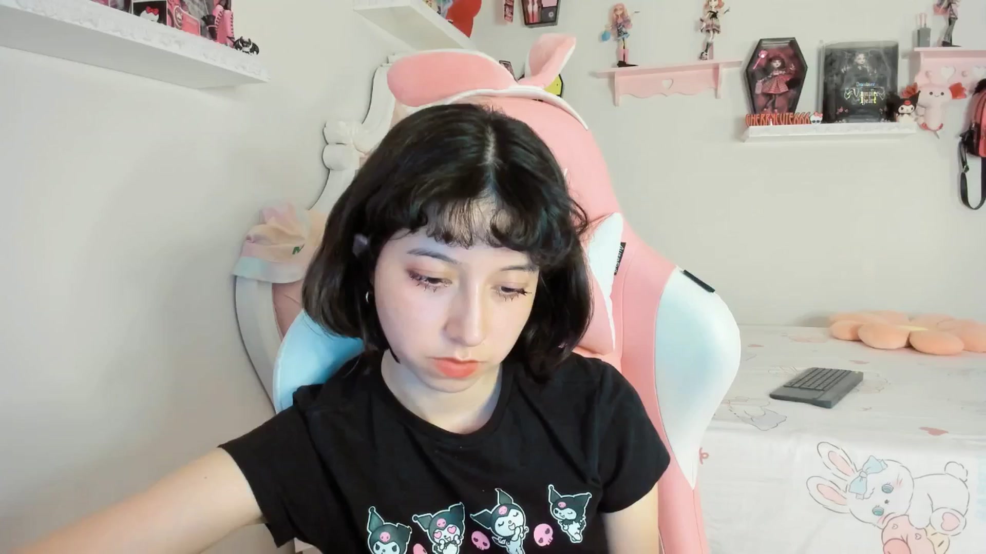 Gallery image thumbnail from Cherrycute666's myfreecams stream on, 08/28/2025, 05:09 image 13 of 20