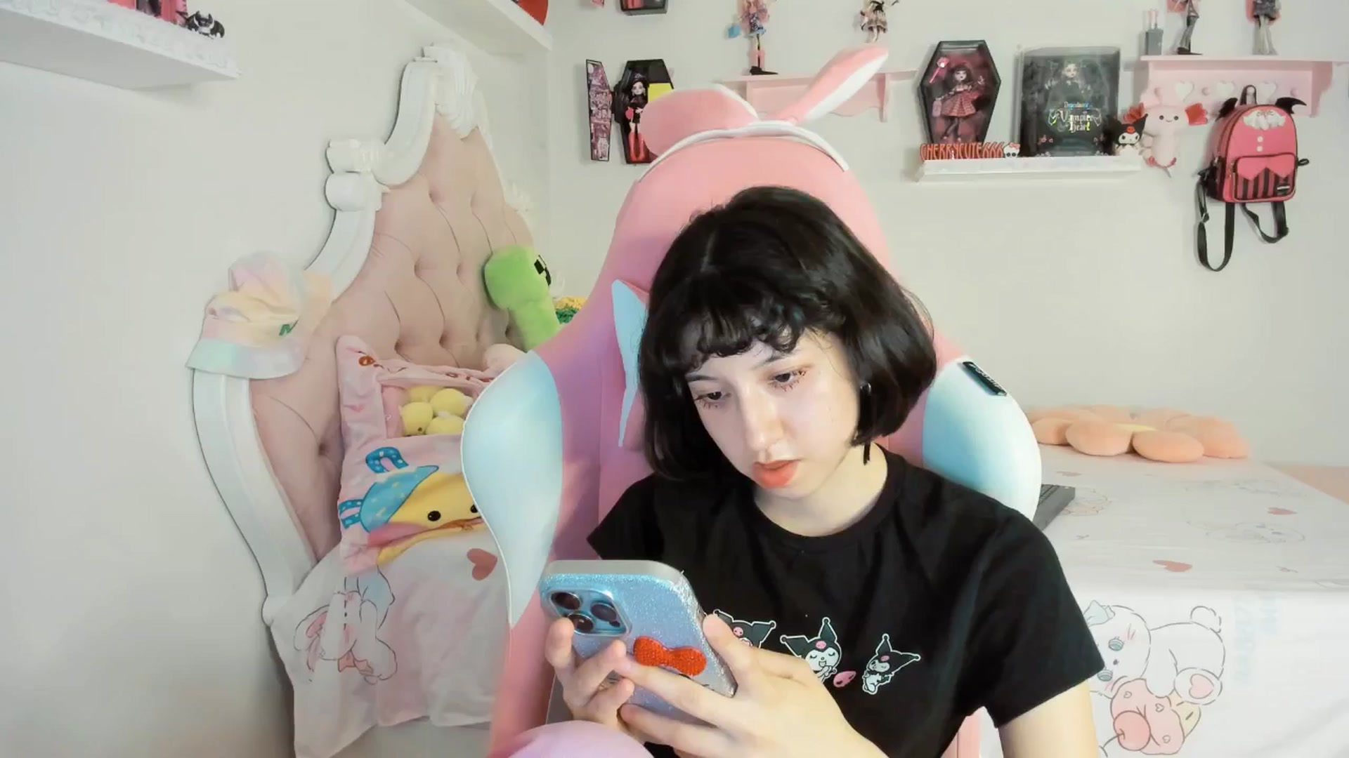 Gallery image thumbnail from Cherrycute666's myfreecams stream on, 08/28/2025, 05:09 image 4 of 20