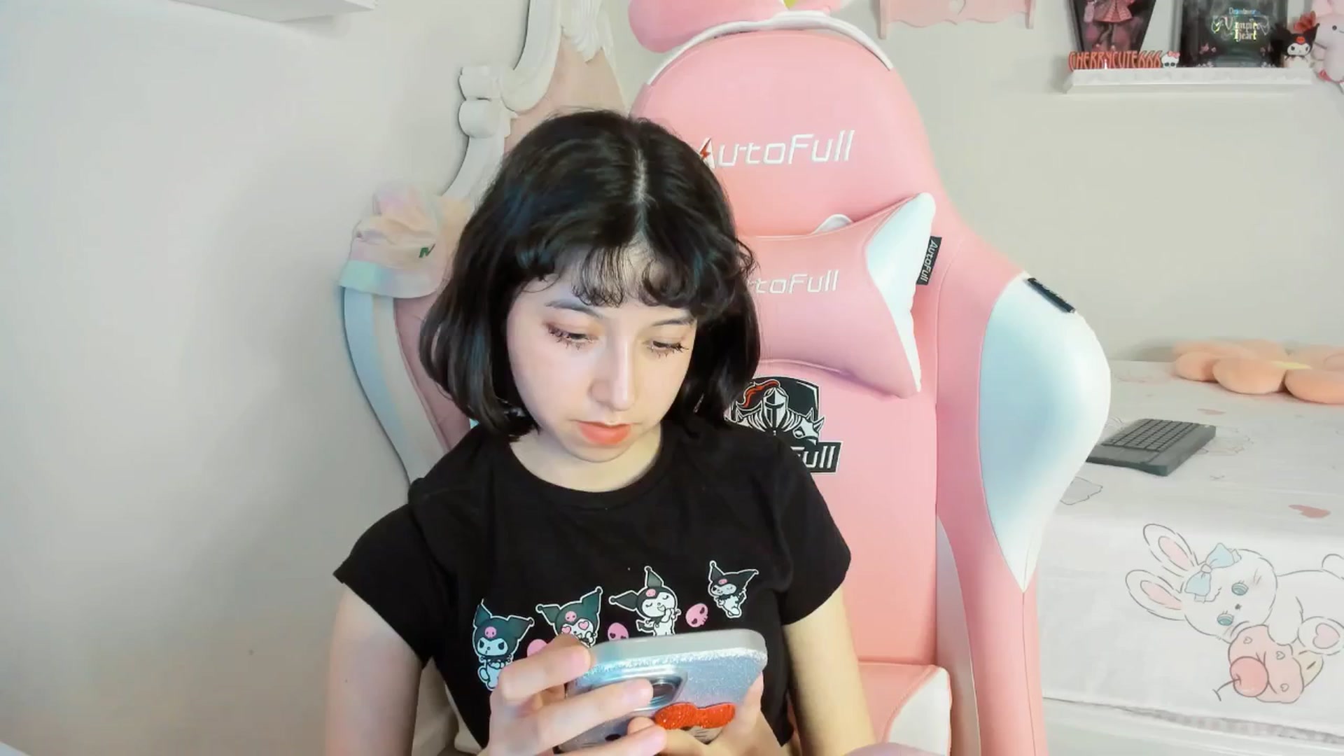 Gallery image thumbnail from Cherrycute666's myfreecams stream on, 08/28/2025, 05:09 image 7 of 20
