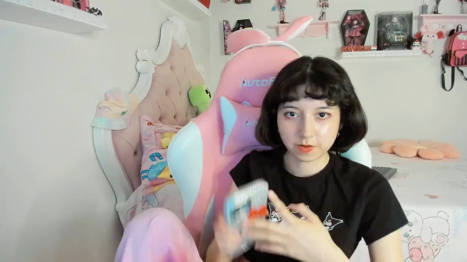 Gallery image thumbnail from Cherrycute666's myfreecams stream on, 08/28/2025, 05:09 image 2 of 20