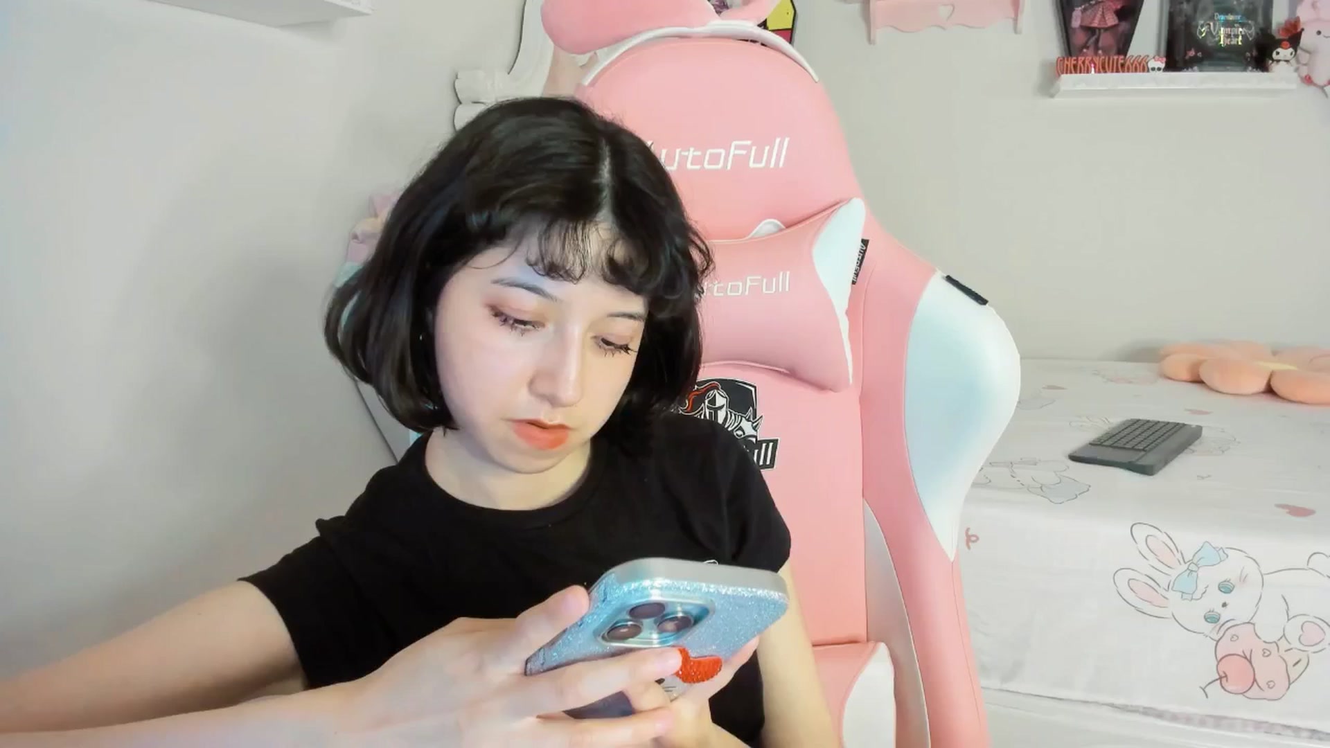 Gallery image thumbnail from Cherrycute666's myfreecams stream on, 08/28/2025, 05:09 image 5 of 20