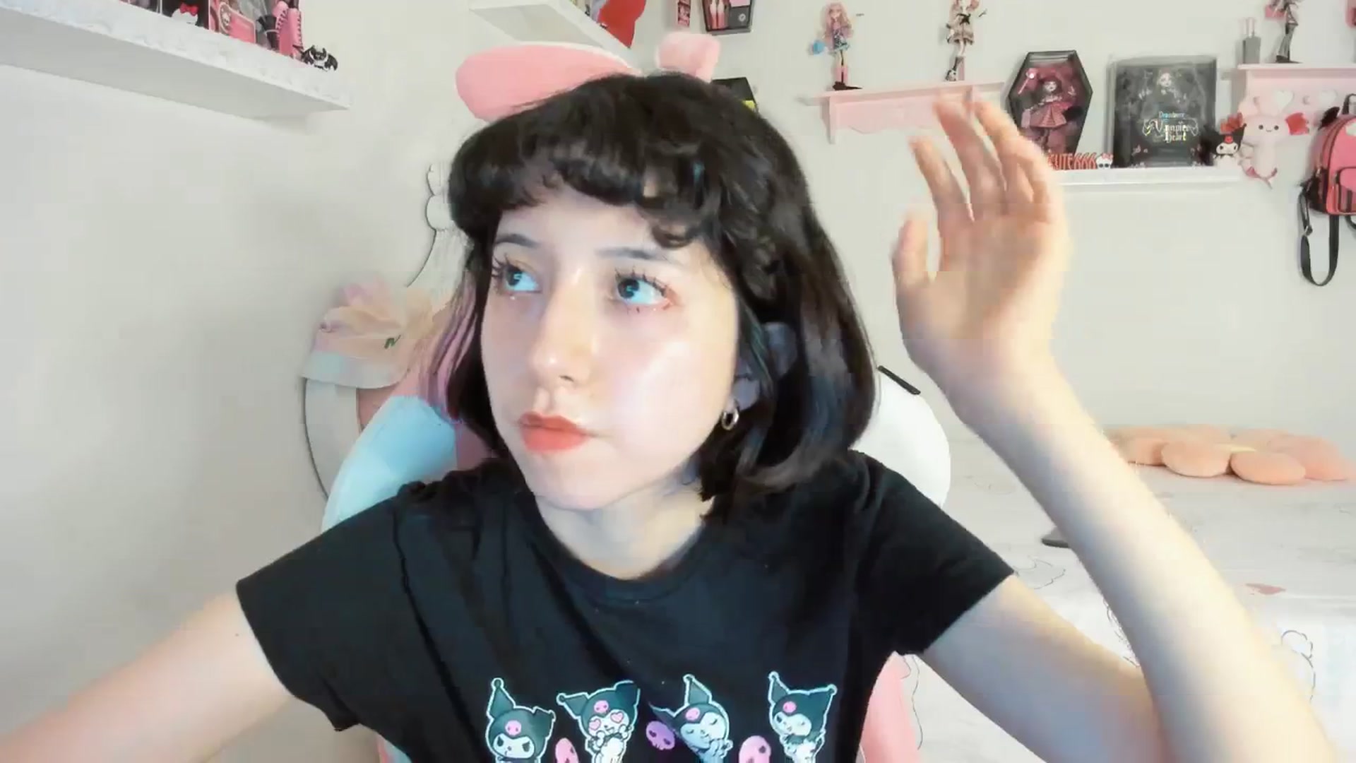 Gallery image thumbnail from Cherrycute666's myfreecams stream on, 08/28/2025, 05:09 image 12 of 20