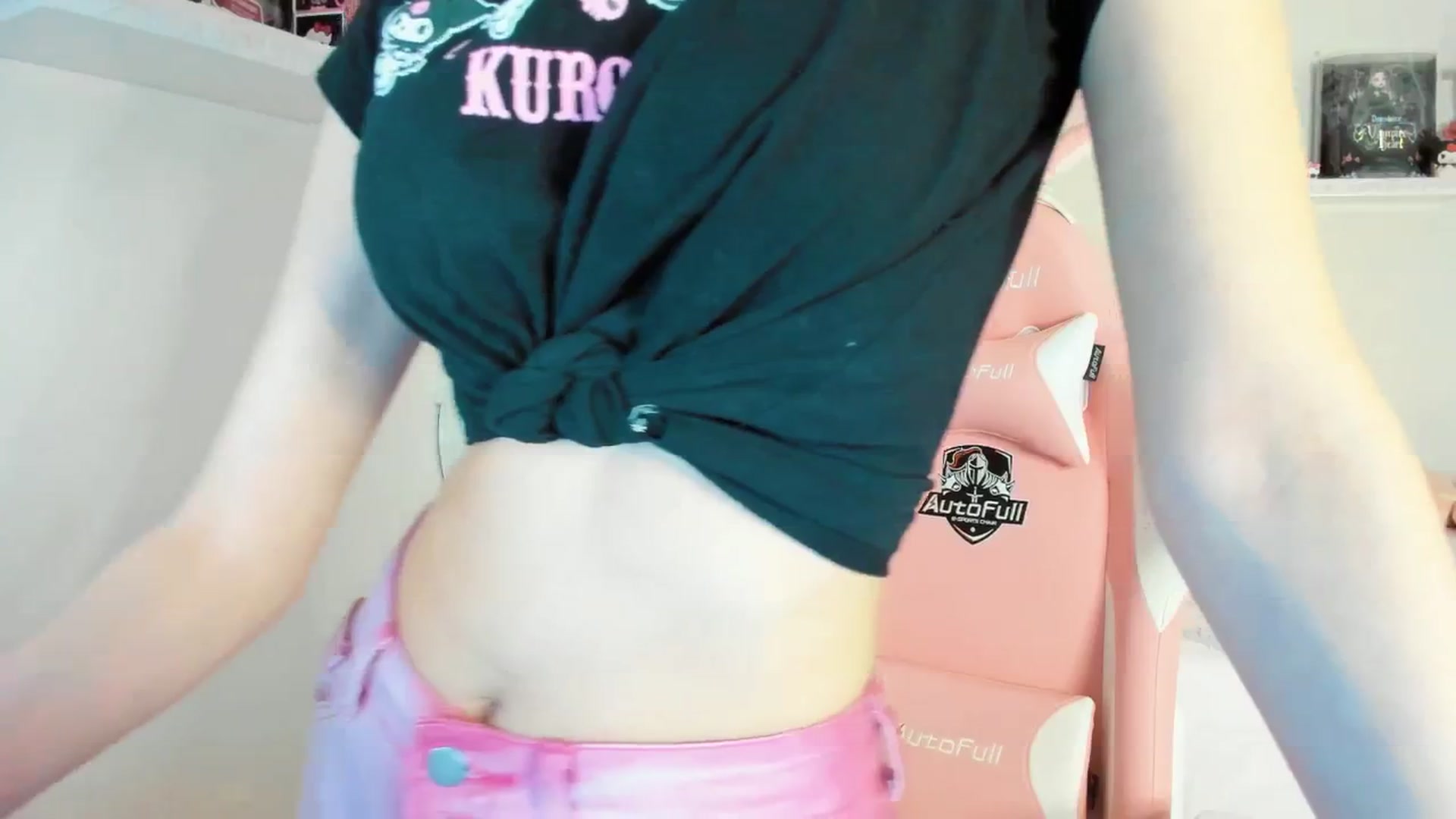 Gallery image thumbnail from Cherrycute666's myfreecams stream on, 08/28/2025, 05:09 image 8 of 20