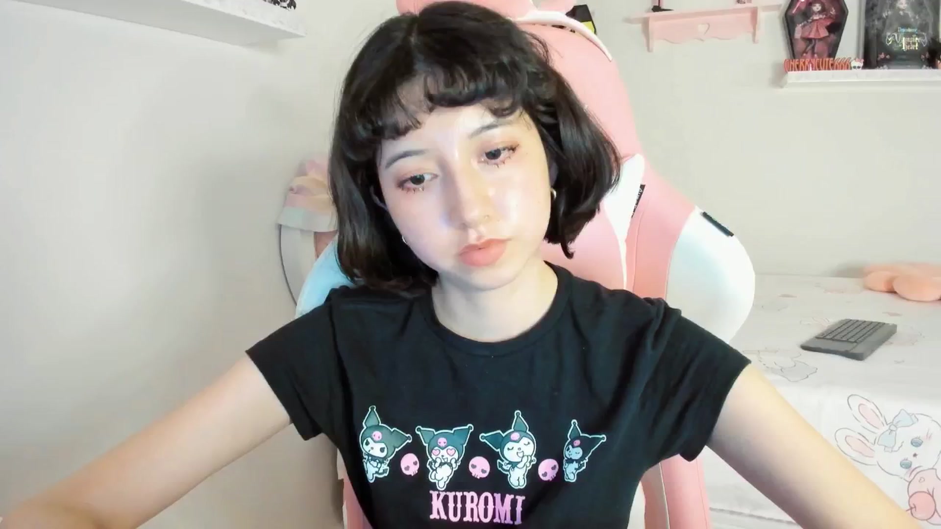 Gallery image thumbnail from Cherrycute666's myfreecams stream on, 08/28/2025, 06:40 image 20 of 20