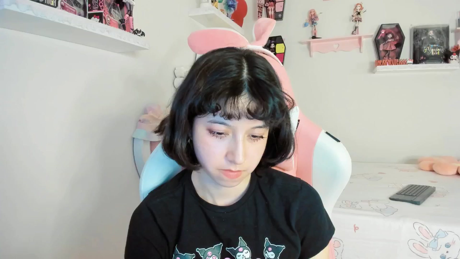 Gallery image thumbnail from Cherrycute666's myfreecams stream on, 08/28/2025, 06:40 image 13 of 20