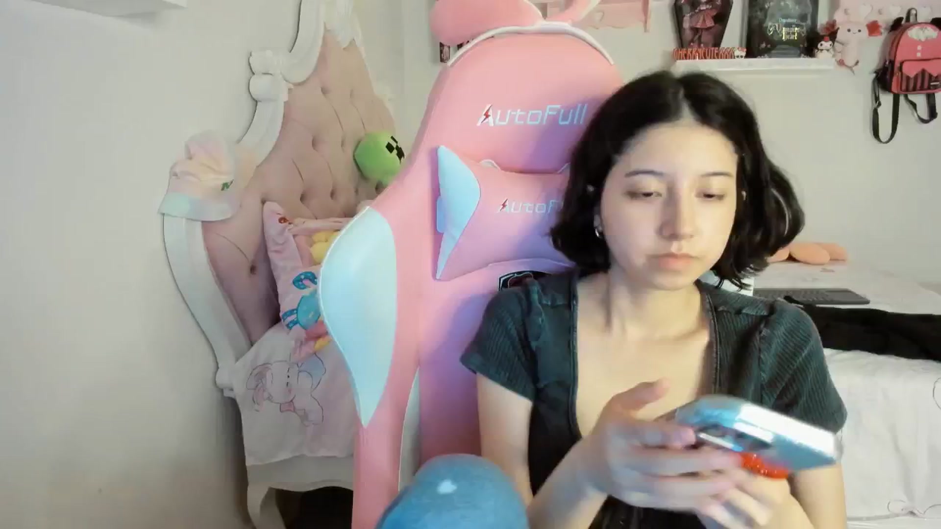 Gallery image thumbnail from Cherrycute666's myfreecams stream on, 08/29/2025, 02:18 image 1 of 20