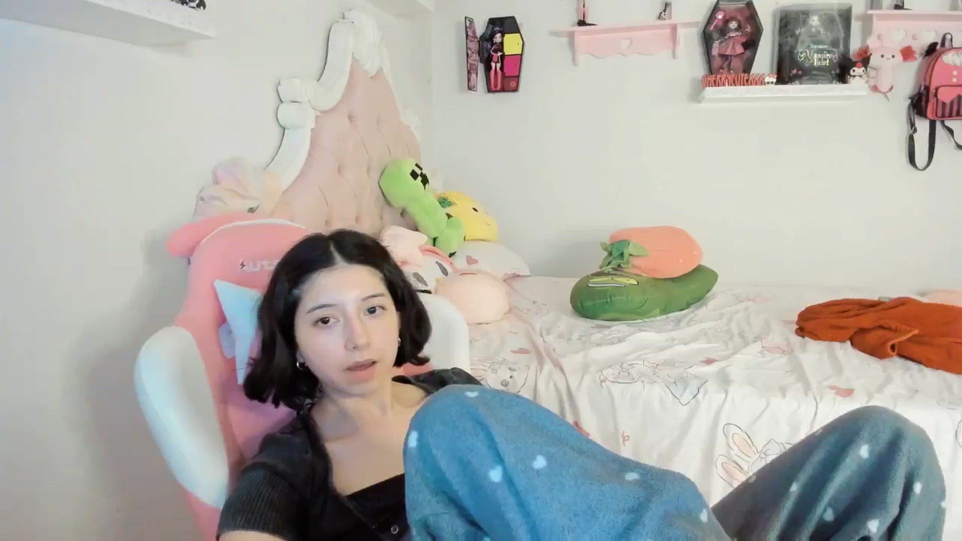 Gallery image thumbnail from Cherrycute666's myfreecams stream on, 08/29/2025, 07:45 image 20 of 20