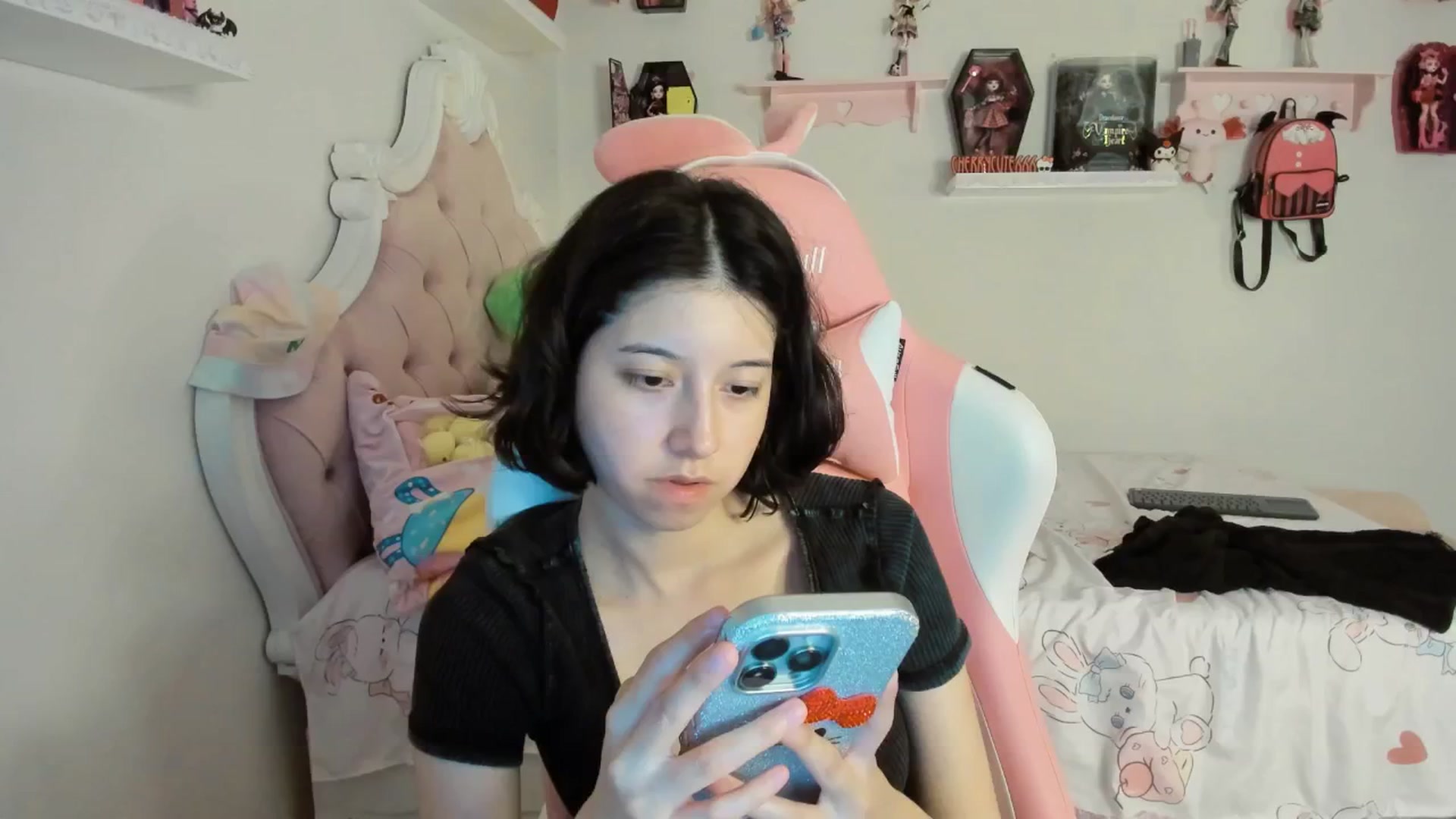 Gallery image thumbnail from Cherrycute666's myfreecams stream on, 08/29/2025, 07:45 image 1 of 20