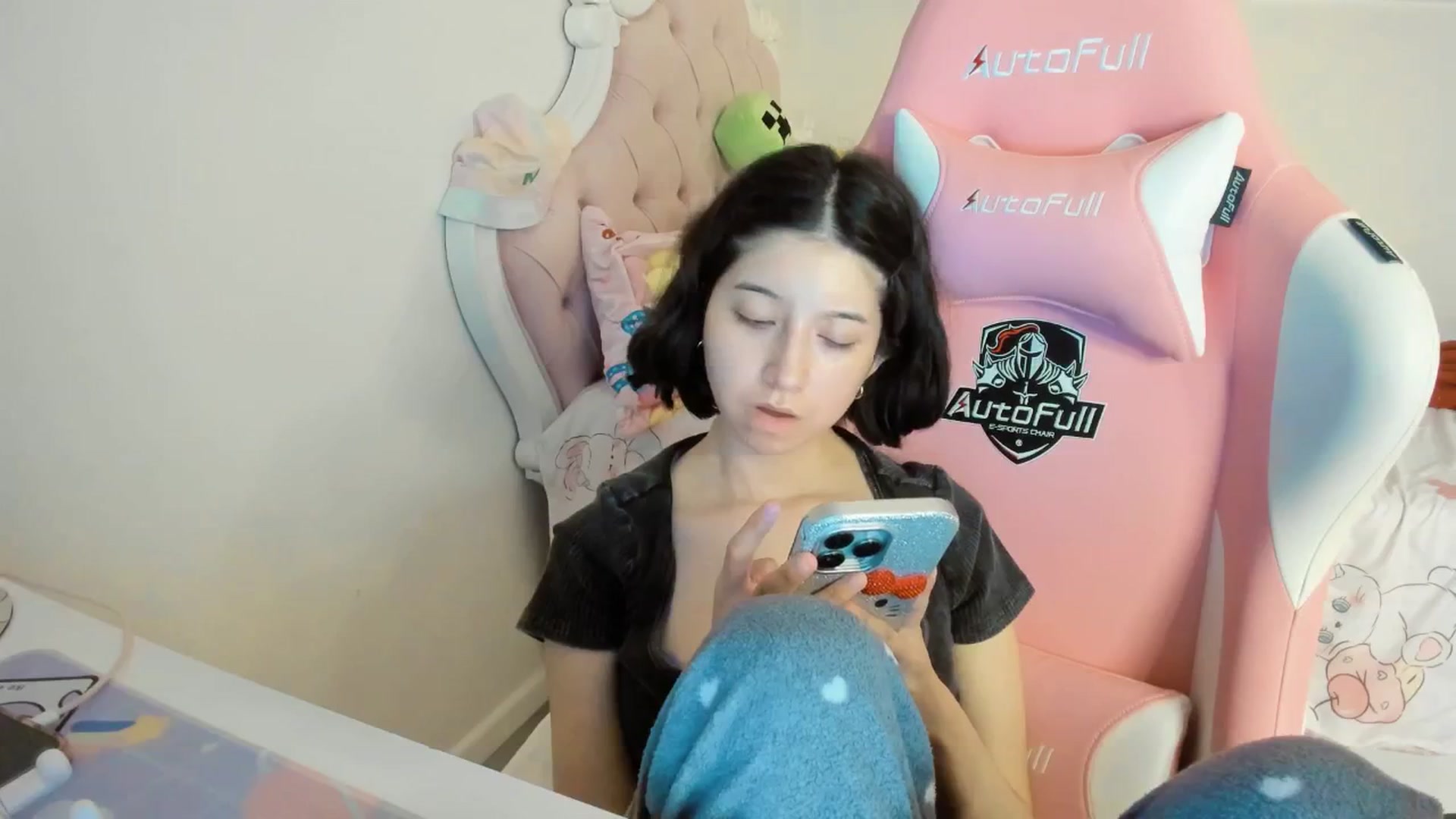 Gallery image thumbnail from Cherrycute666's myfreecams stream on, 08/29/2025, 08:15 image 19 of 20
