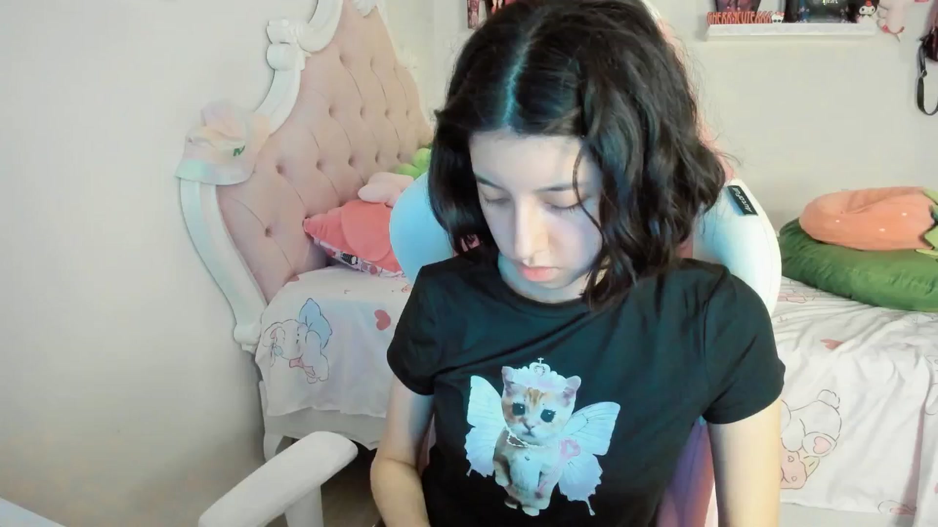 Gallery image thumbnail from Cherrycute666's myfreecams stream on, 08/30/2025, 01:56 image 15 of 20