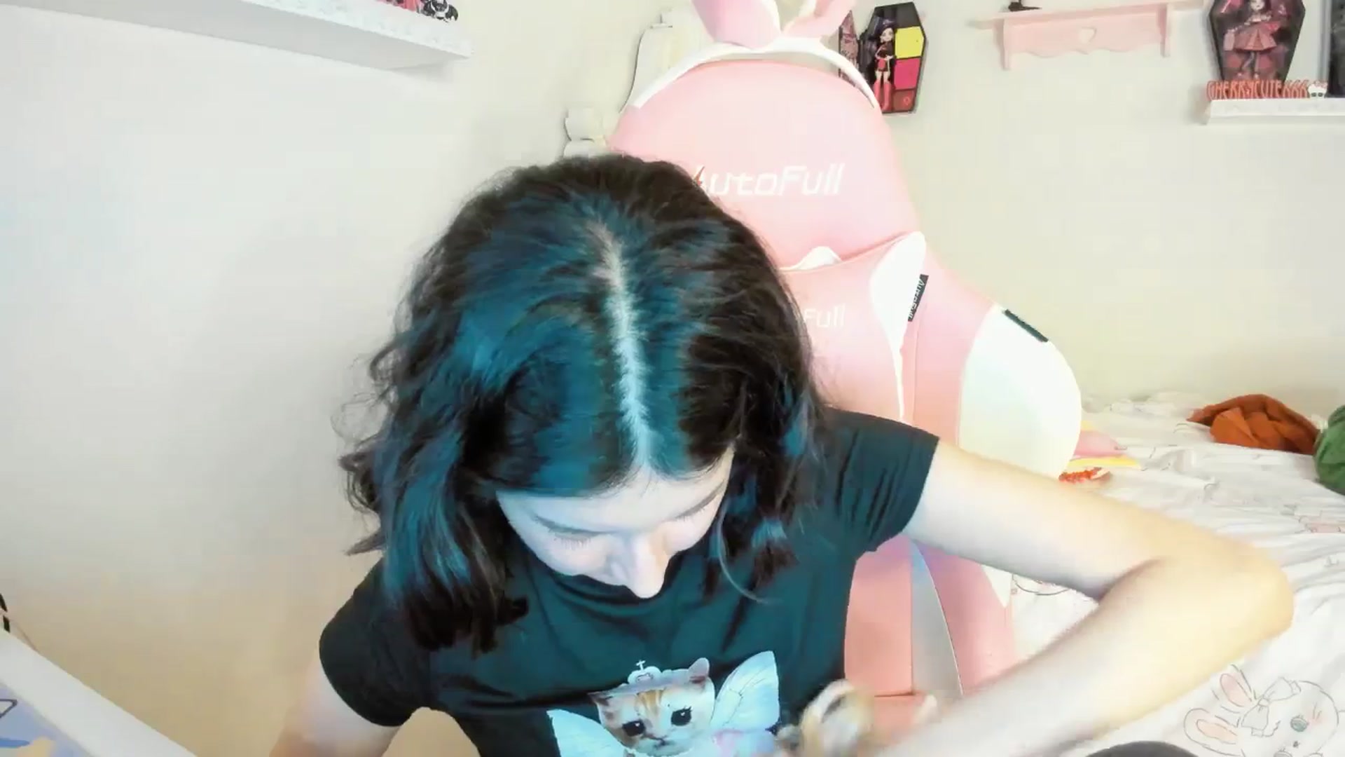 Gallery image thumbnail from Cherrycute666's myfreecams stream on, 08/30/2025, 01:56 image 18 of 20