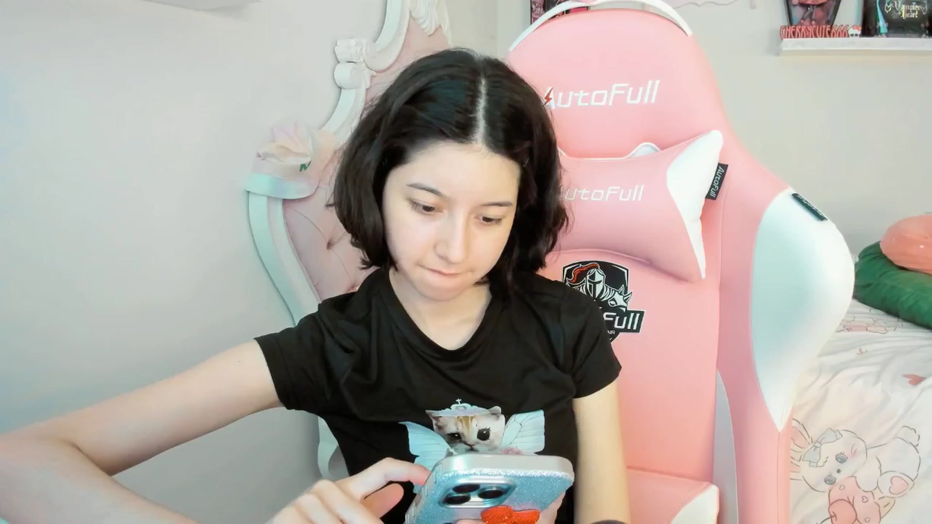Gallery image thumbnail from Cherrycute666's myfreecams stream on, 08/30/2025, 01:56 image 5 of 20