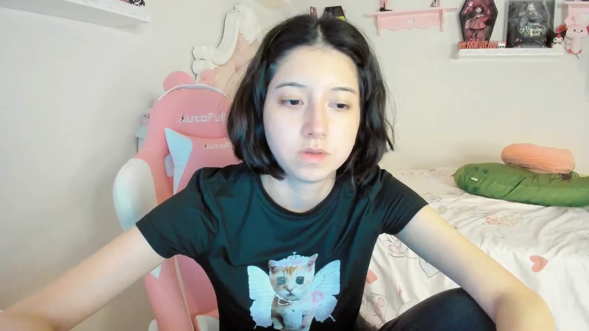 Gallery image thumbnail from Cherrycute666's myfreecams stream on, 08/30/2025, 04:20 image 14 of 20