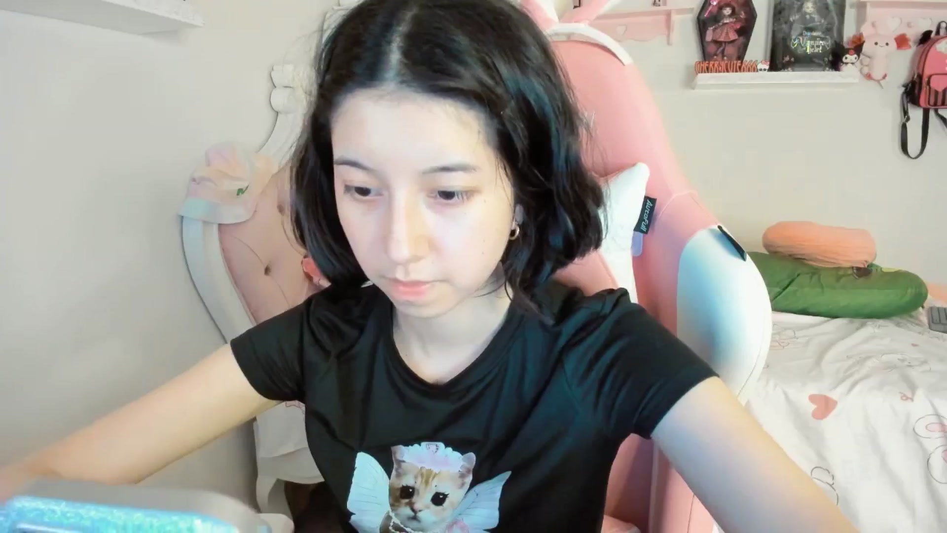 Gallery image thumbnail from Cherrycute666's myfreecams stream on, 08/30/2025, 04:20 image 12 of 20