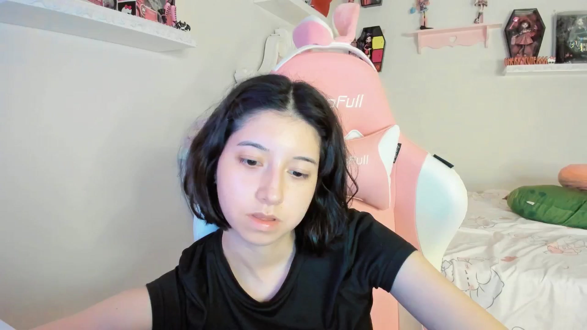 Gallery image thumbnail from Cherrycute666's myfreecams stream on, 08/30/2025, 04:20 image 20 of 20