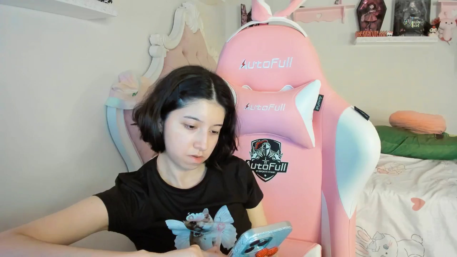 Gallery image thumbnail from Cherrycute666's myfreecams stream on, 08/30/2025, 04:20 image 13 of 20