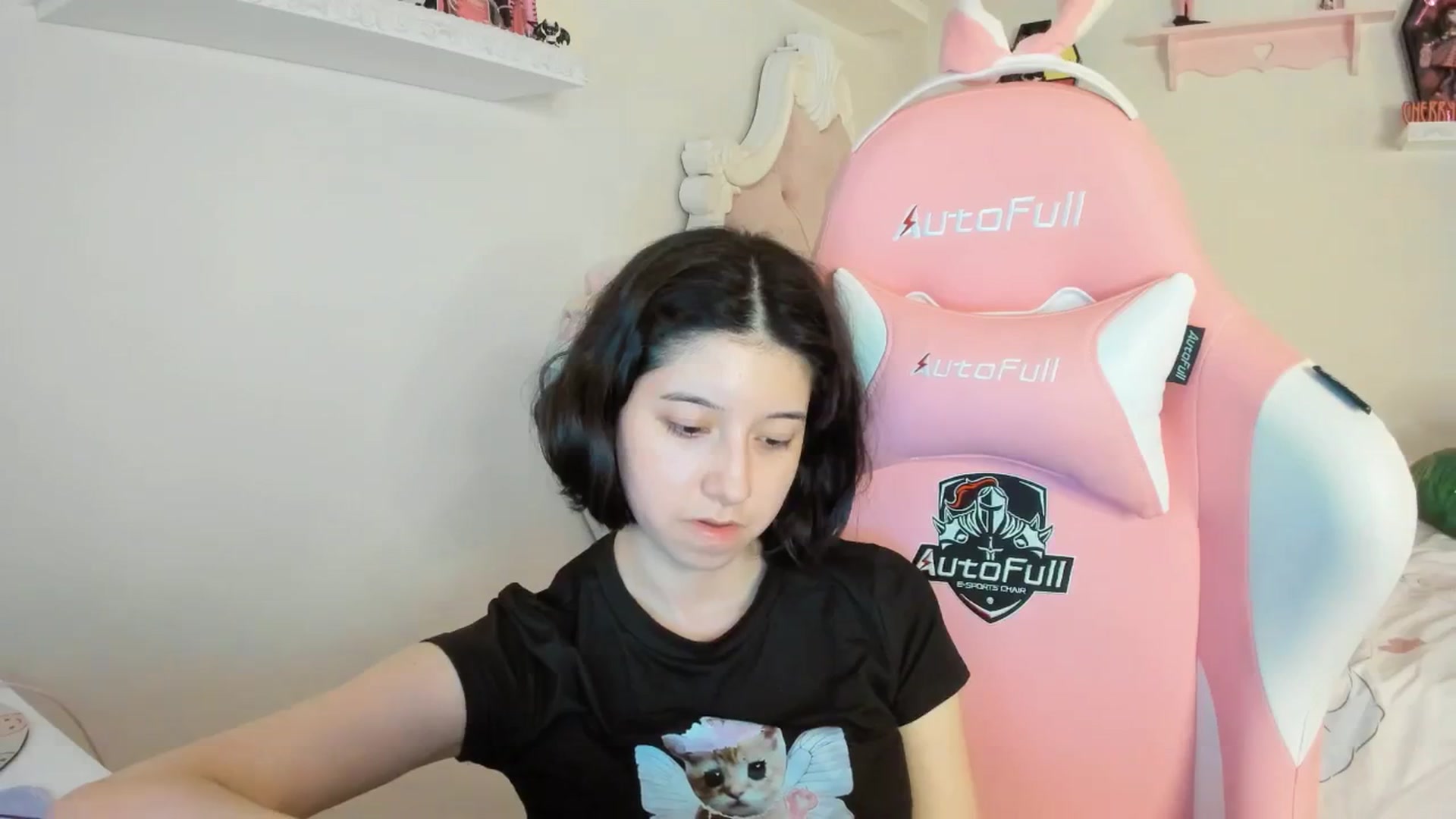 Gallery image thumbnail from Cherrycute666's myfreecams stream on, 08/30/2025, 04:20 image 19 of 20