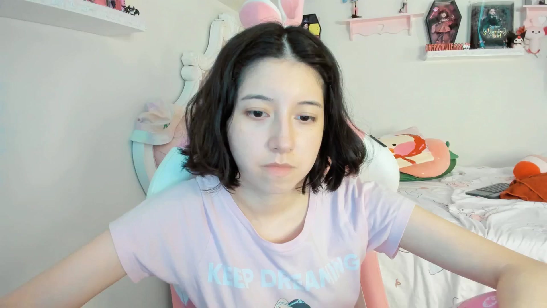 Gallery image thumbnail from Cherrycute666's myfreecams stream on, 08/31/2025, 24:03 image 12 of 20