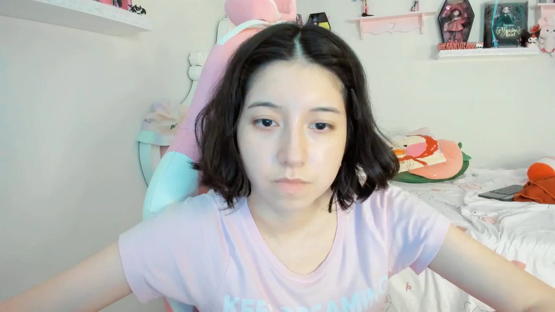 Gallery image thumbnail from Cherrycute666's myfreecams stream on, 08/31/2025, 24:03 image 8 of 20