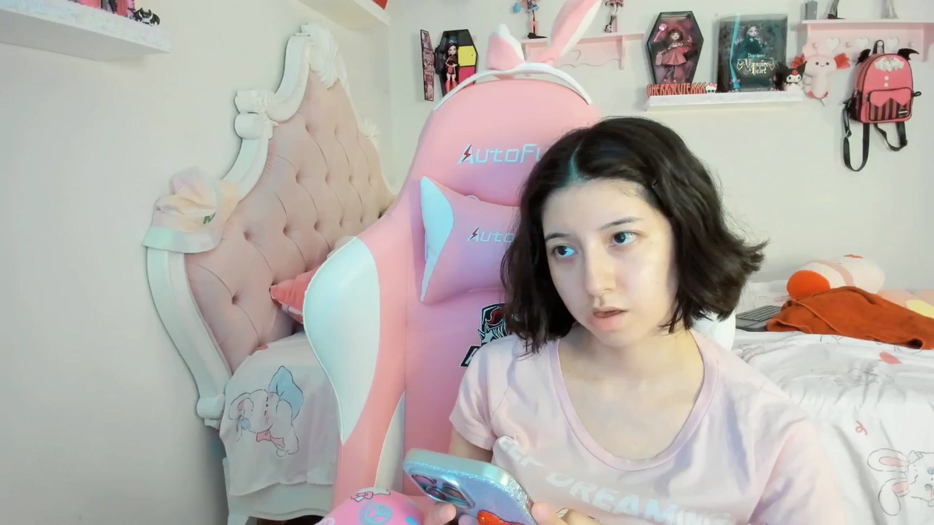 Gallery image thumbnail from Cherrycute666's myfreecams stream on, 08/31/2025, 24:03 image 9 of 20