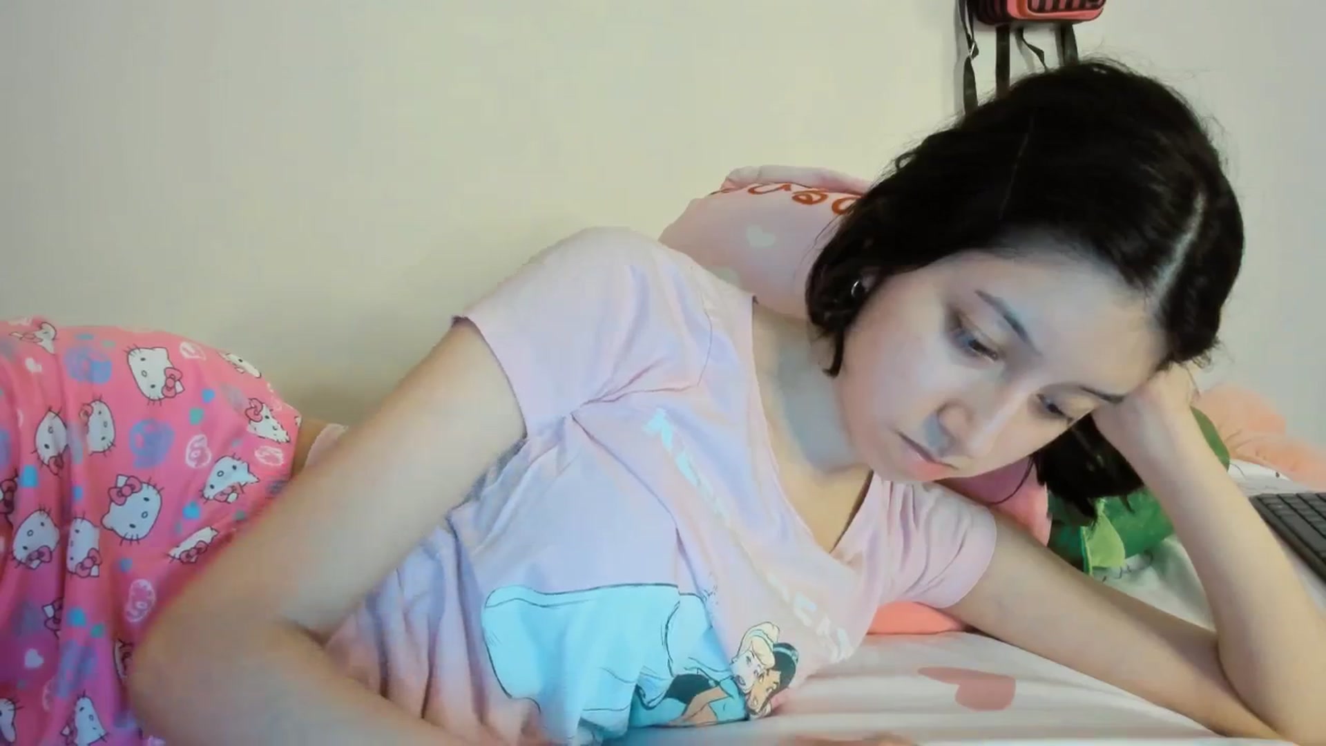Gallery image thumbnail from Cherrycute666's myfreecams stream on, 08/31/2025, 02:48 image 10 of 20