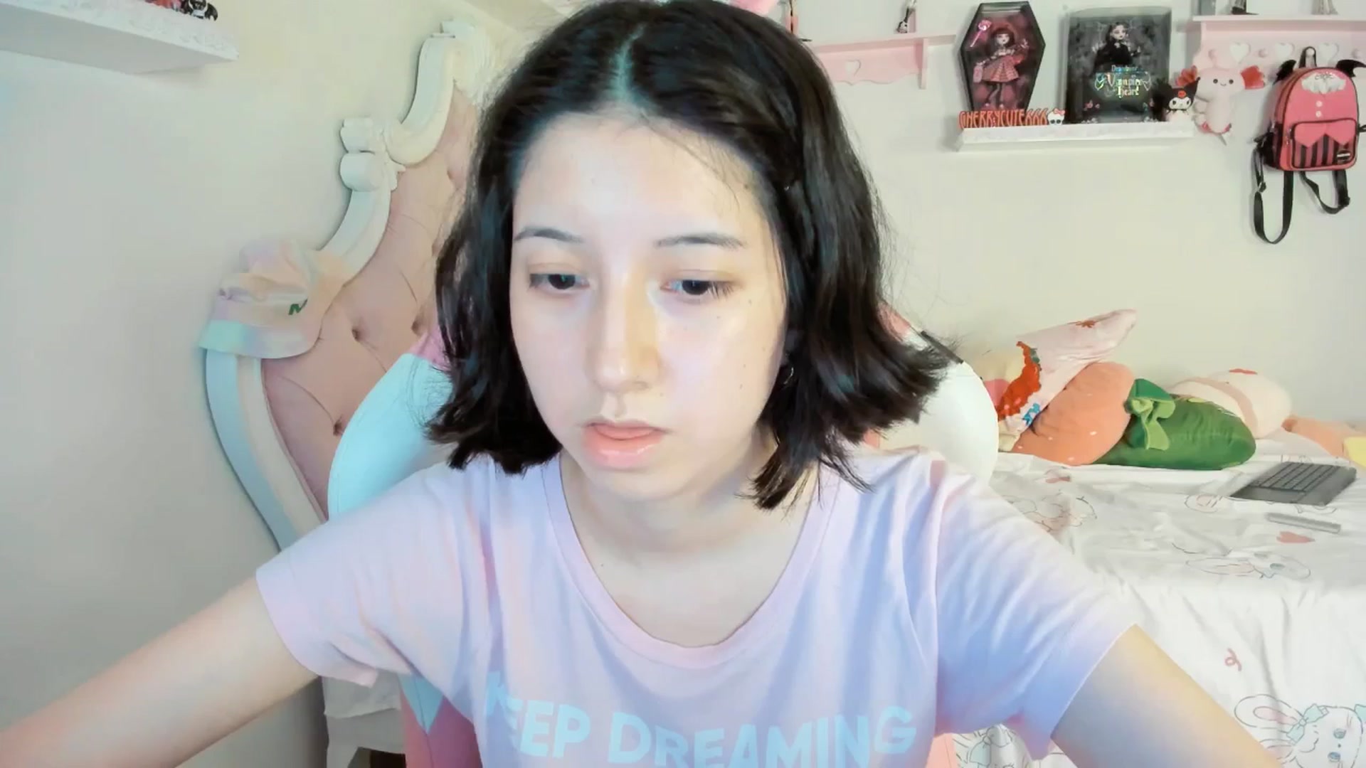 Gallery image thumbnail from Cherrycute666's myfreecams stream on, 08/31/2025, 02:48 image 16 of 20