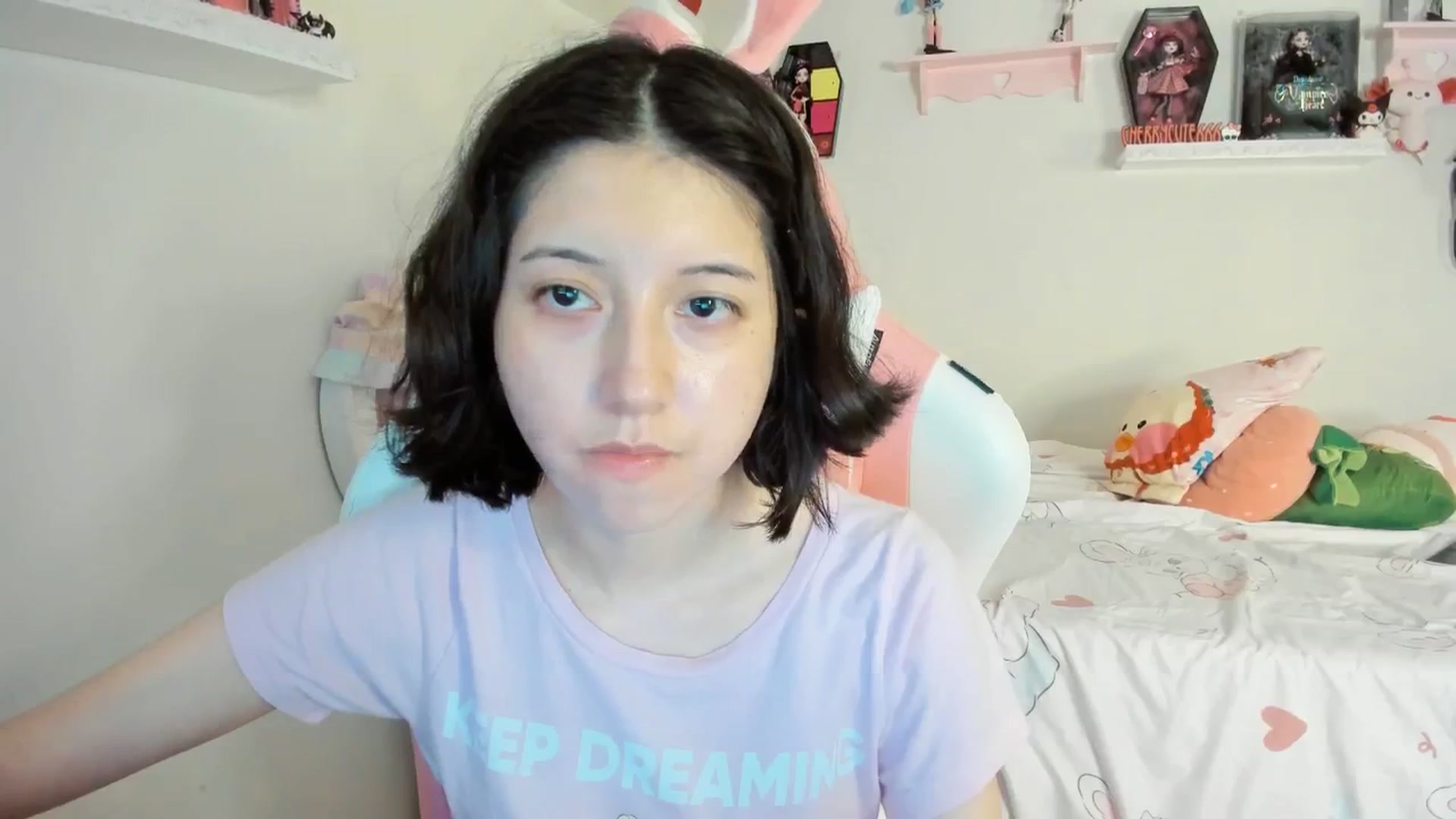 Gallery image thumbnail from Cherrycute666's myfreecams stream on, 08/31/2025, 02:48 image 14 of 20