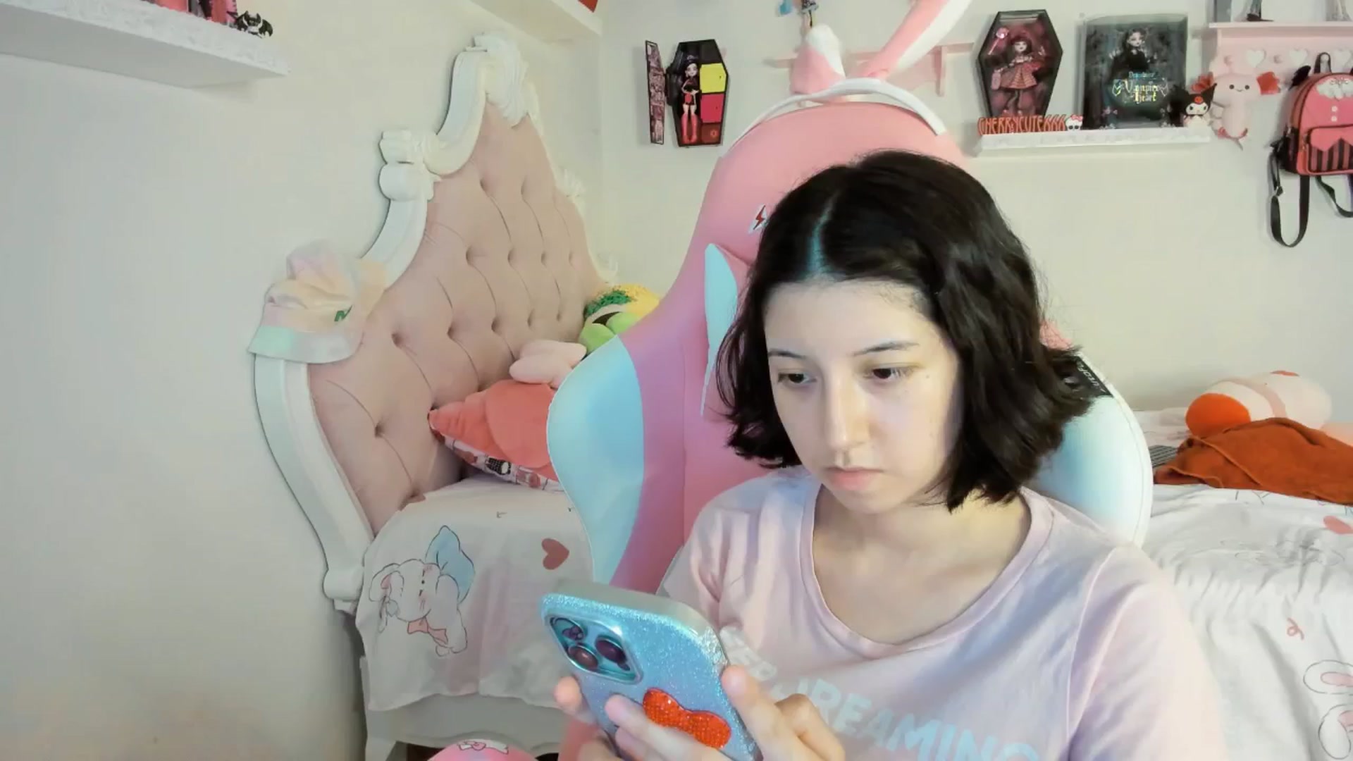 Gallery image thumbnail from Cherrycute666's myfreecams stream on, 08/31/2025, 02:48 image 3 of 20