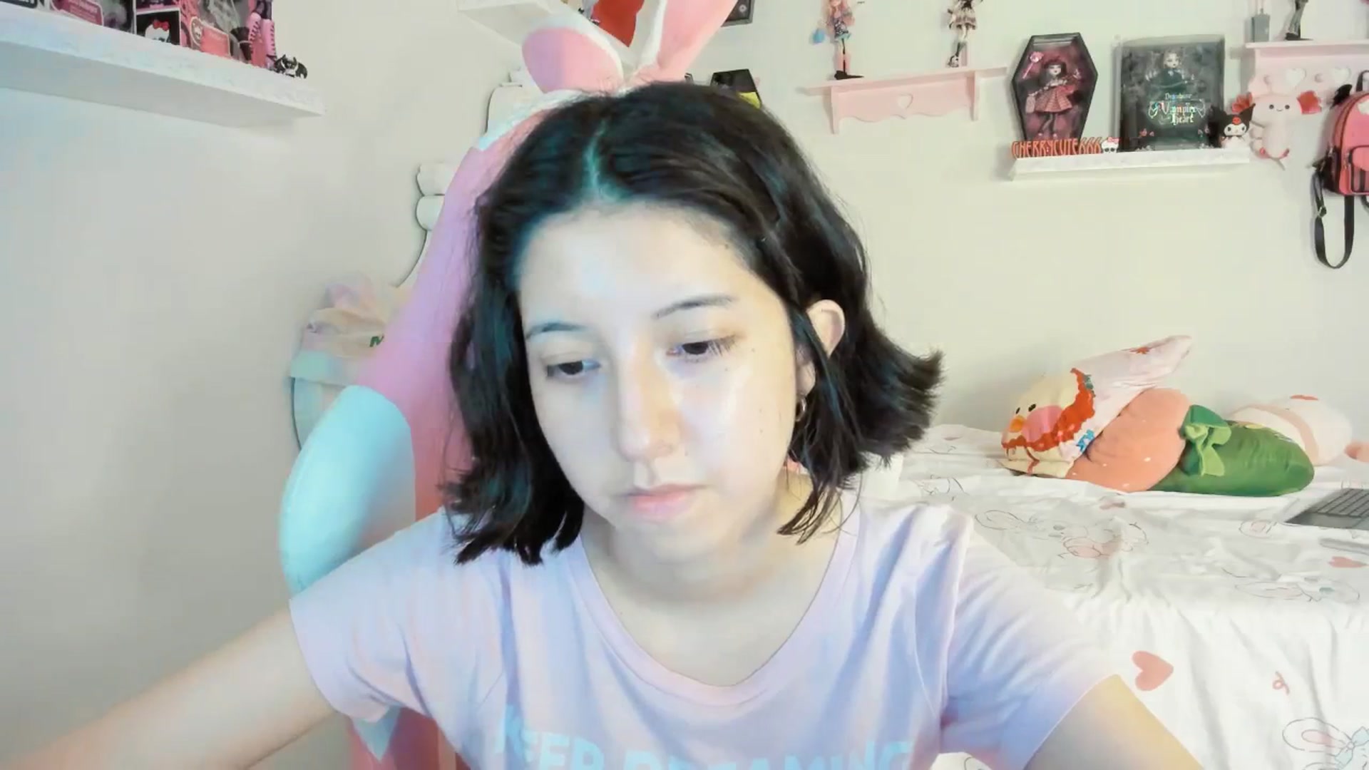 Gallery image thumbnail from Cherrycute666's myfreecams stream on, 08/31/2025, 06:18 image 7 of 20