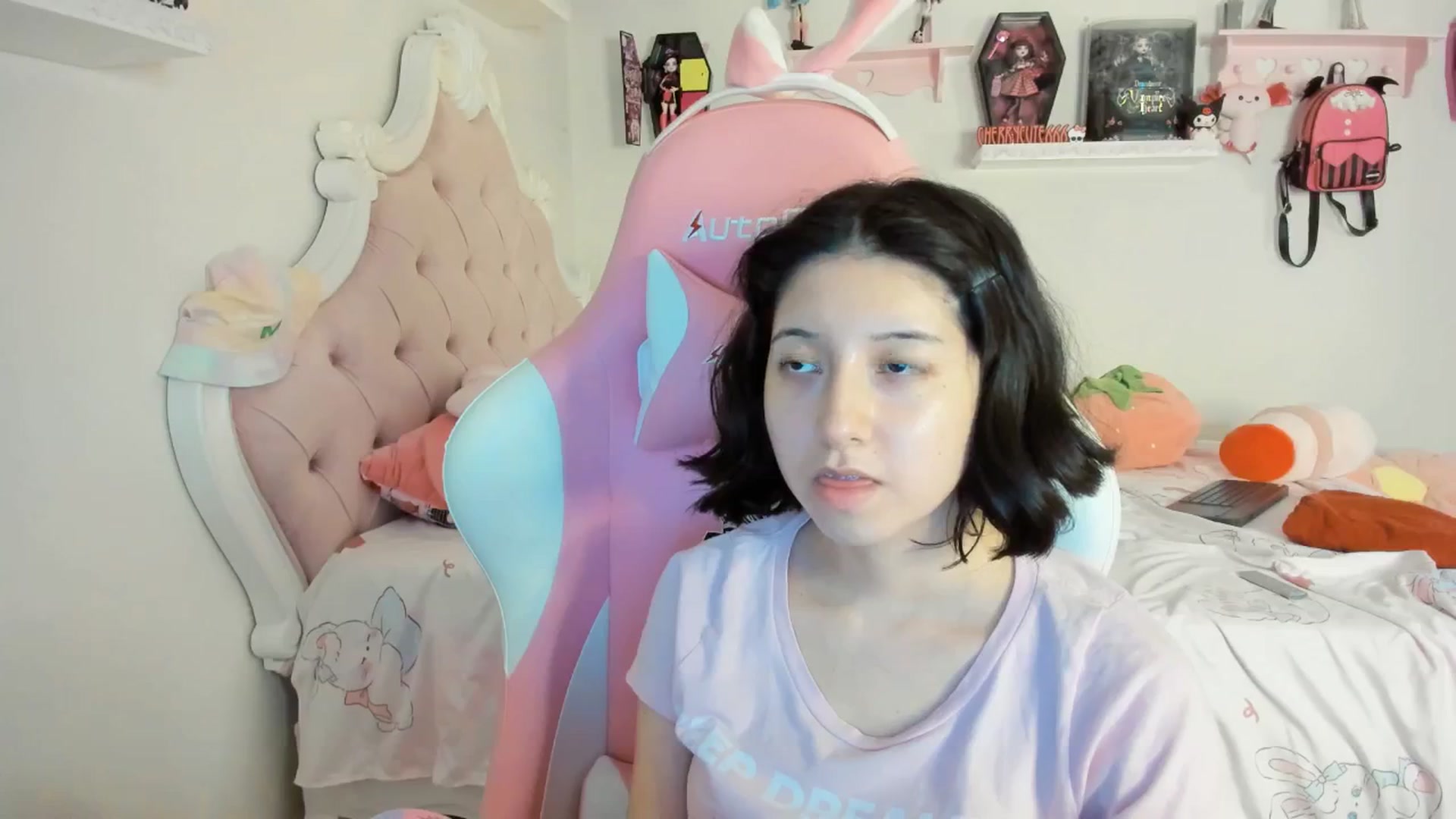 Gallery image thumbnail from Cherrycute666's myfreecams stream on, 08/31/2025, 09:05 image 19 of 20