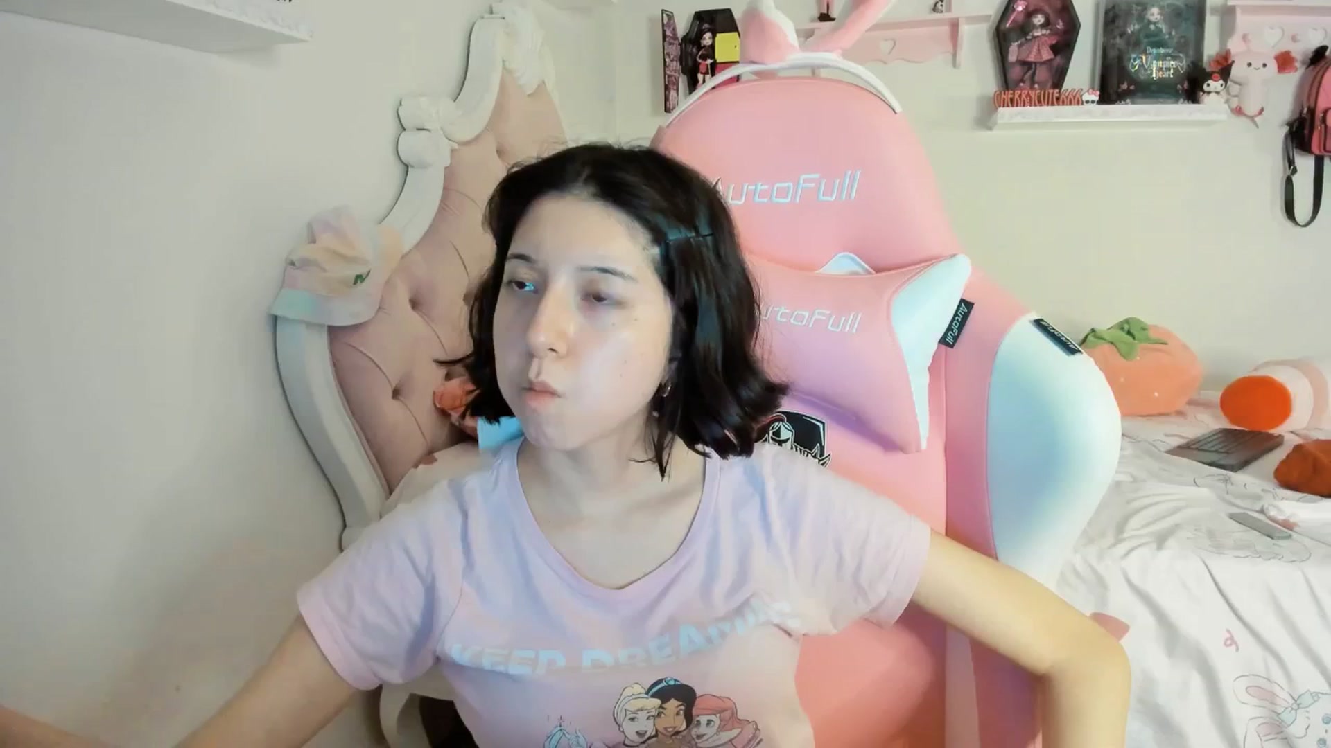 Gallery image thumbnail from Cherrycute666's myfreecams stream on, 08/31/2025, 09:05 image 7 of 20