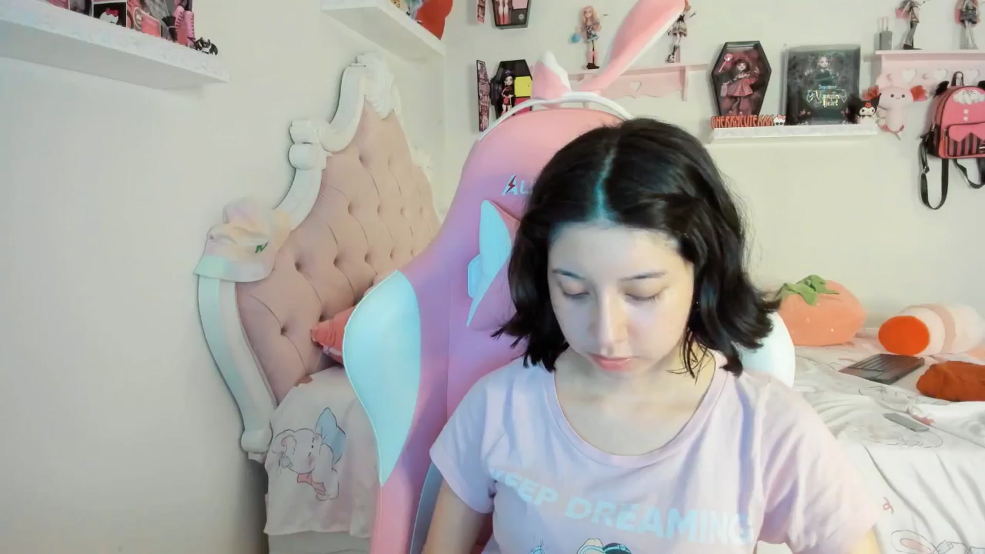 Gallery image thumbnail from Cherrycute666's myfreecams stream on, 08/31/2025, 09:05 image 11 of 20