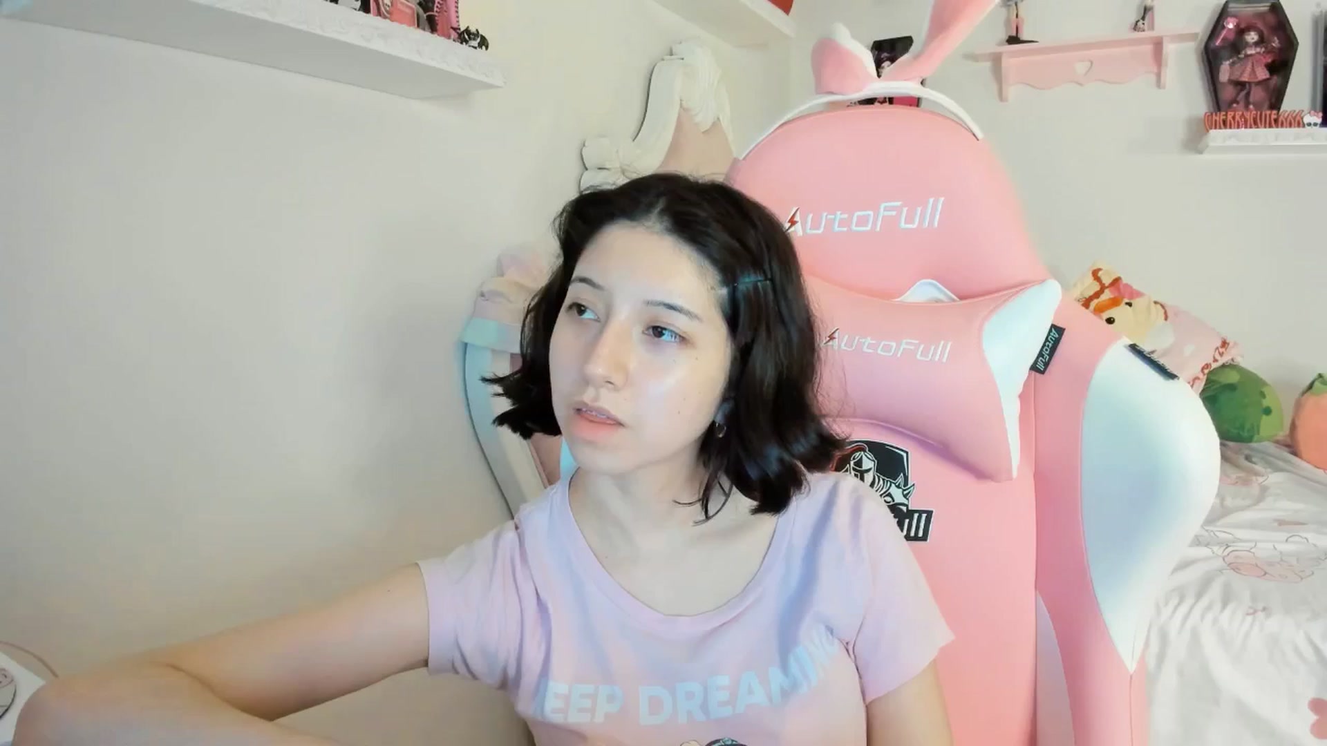 Gallery image thumbnail from Cherrycute666's myfreecams stream on, 08/31/2025, 09:05 image 17 of 20